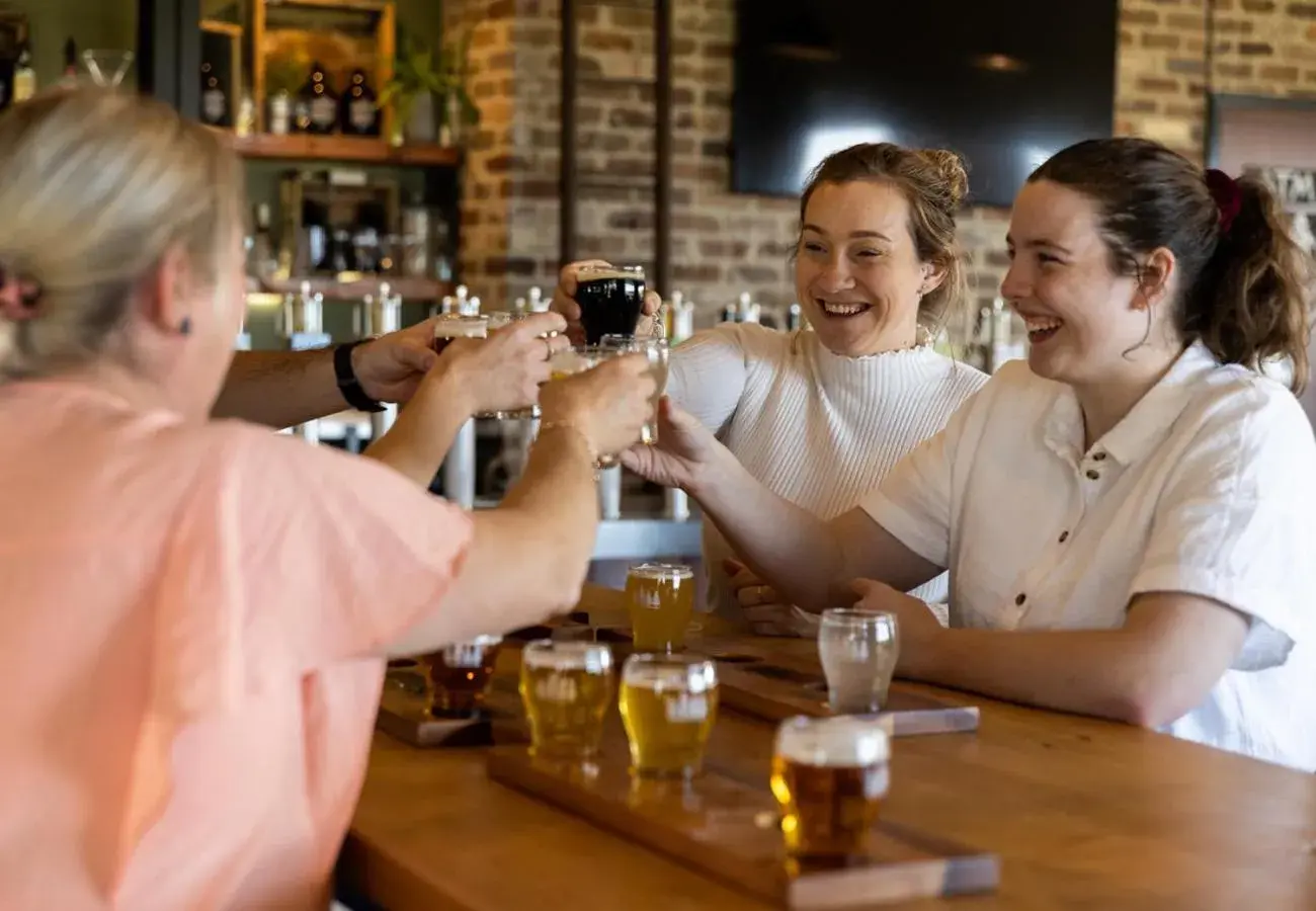 Restaurant/places to eat in Hunter Valley Resort, Hunter Farm Adventure Centre & 4 Pines at the Farm Restaurant/places to eat in Hunter Valley Resort, Hunter Farm Adventure Centre & 4 Pines at the Farm