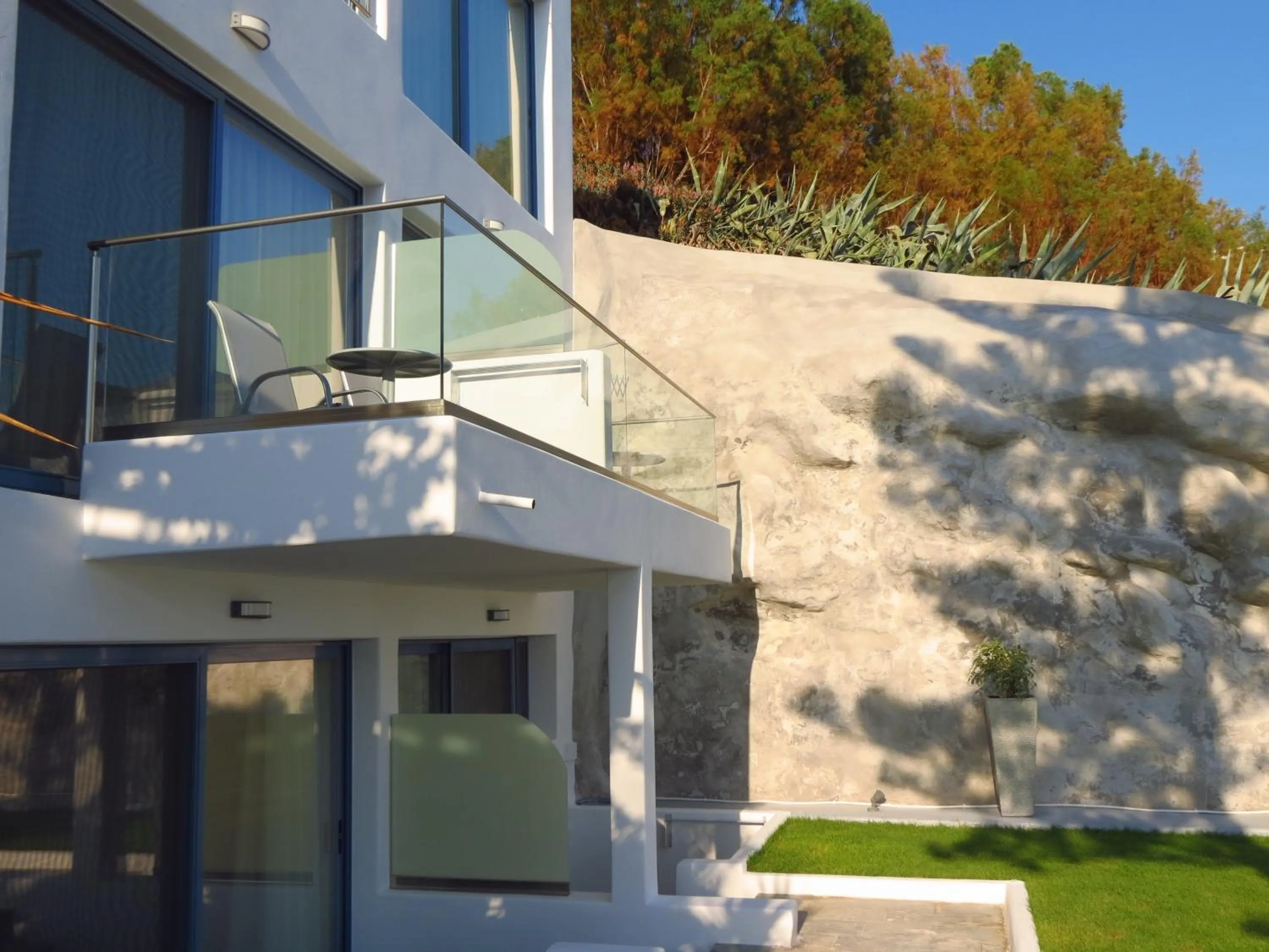 Property building in White Pearl