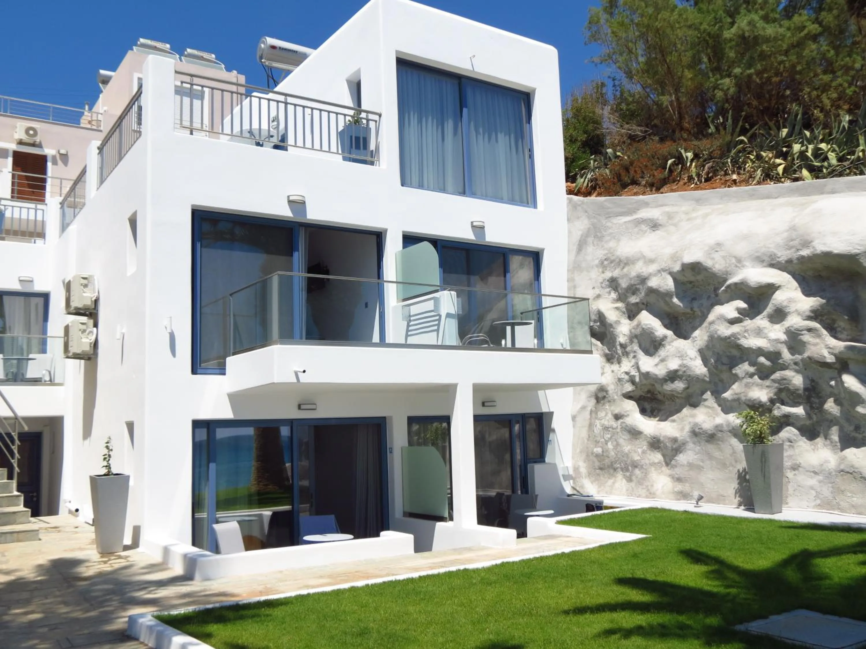 Property building in White Pearl