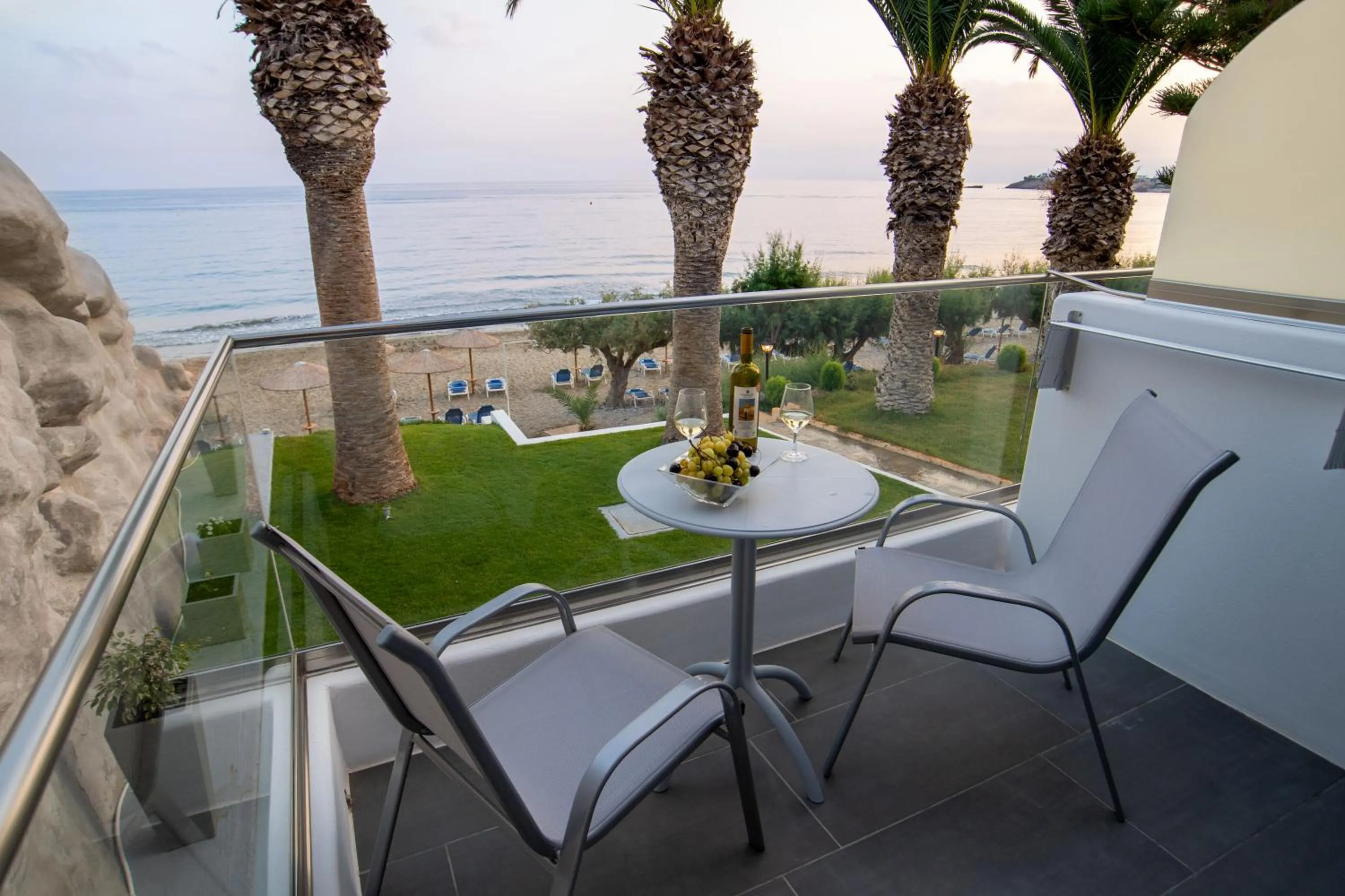 Balcony/Terrace in White Pearl