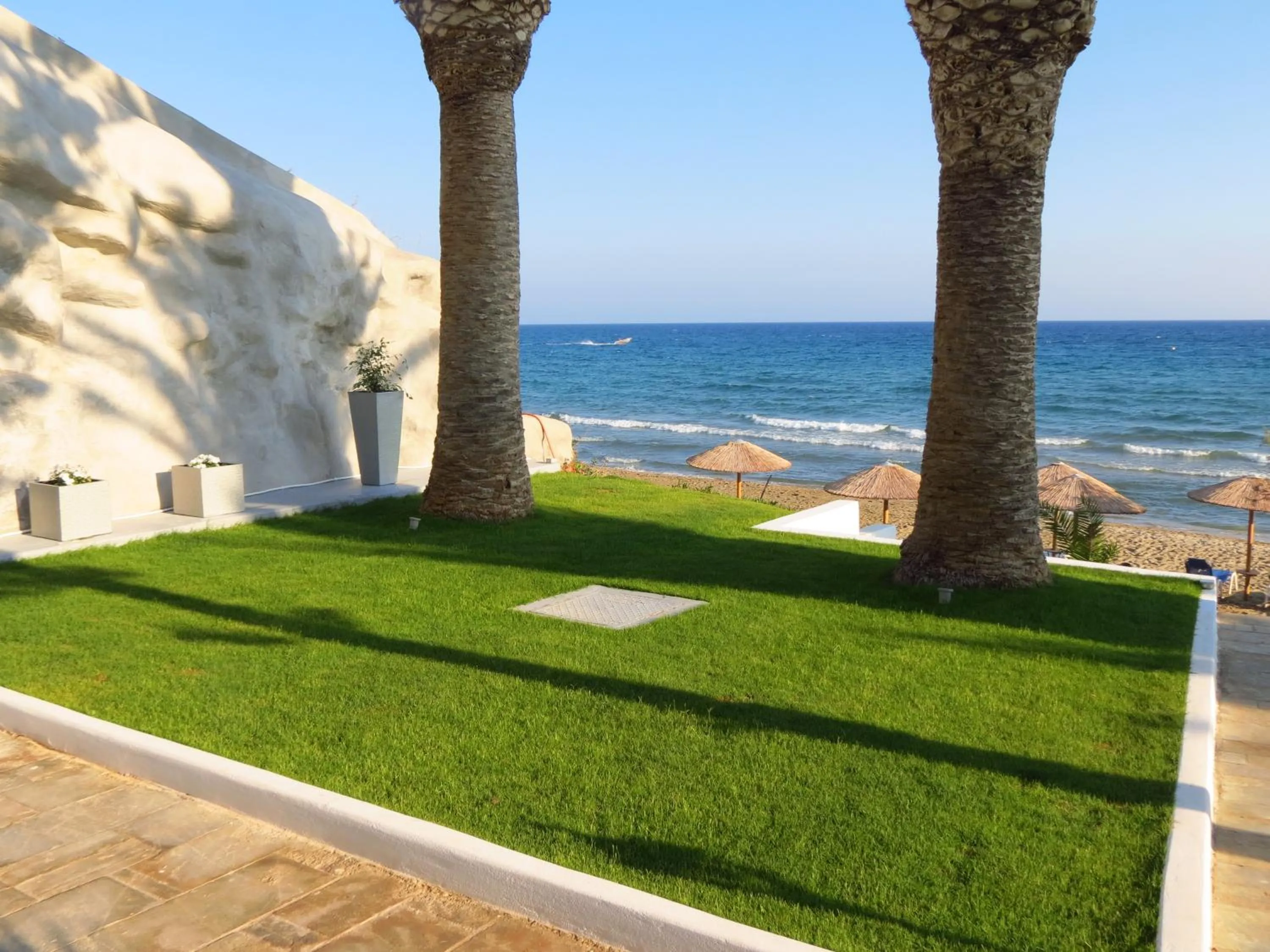 Garden in White Pearl
