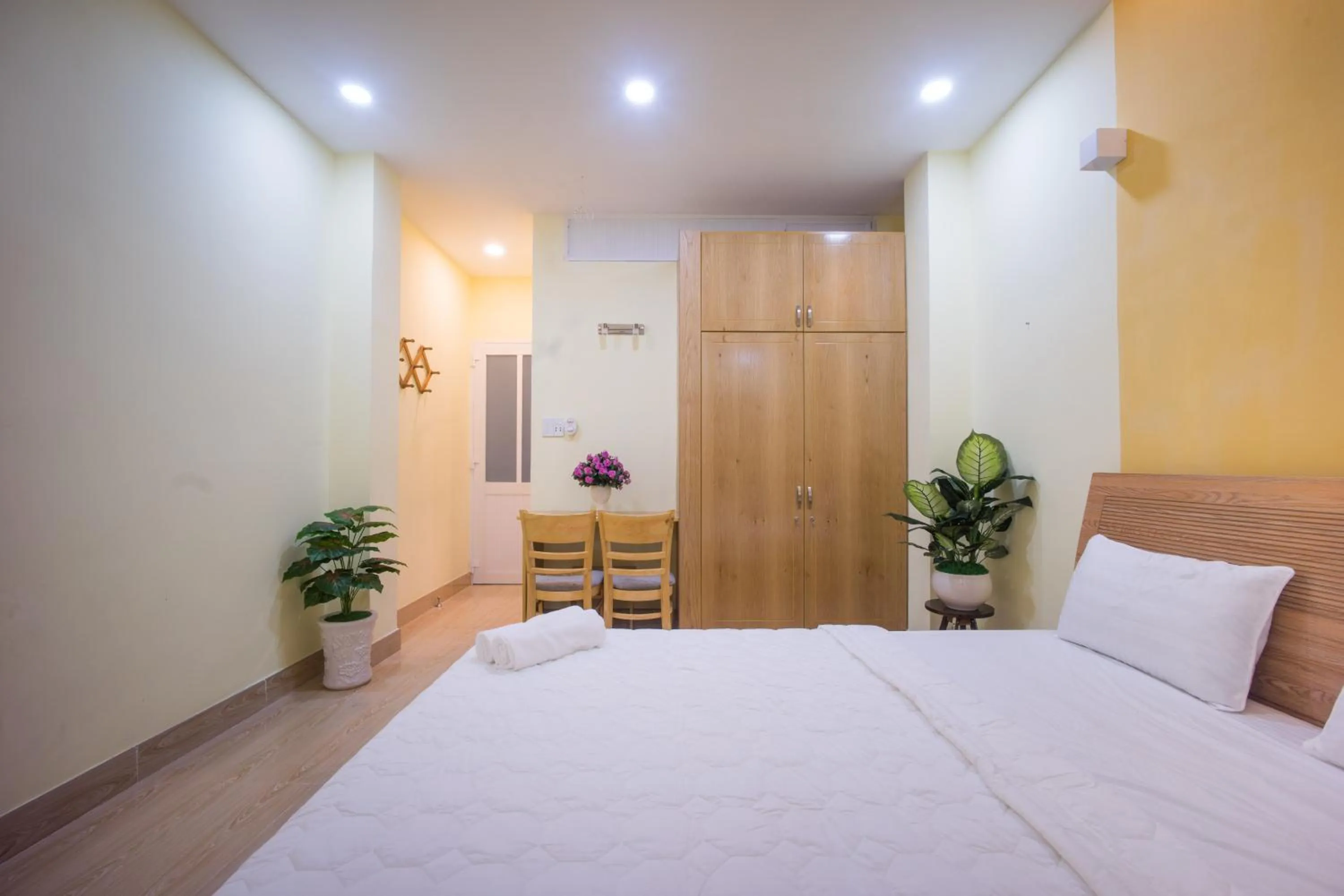 Property building, Bed in Language Exchange Hostel 1