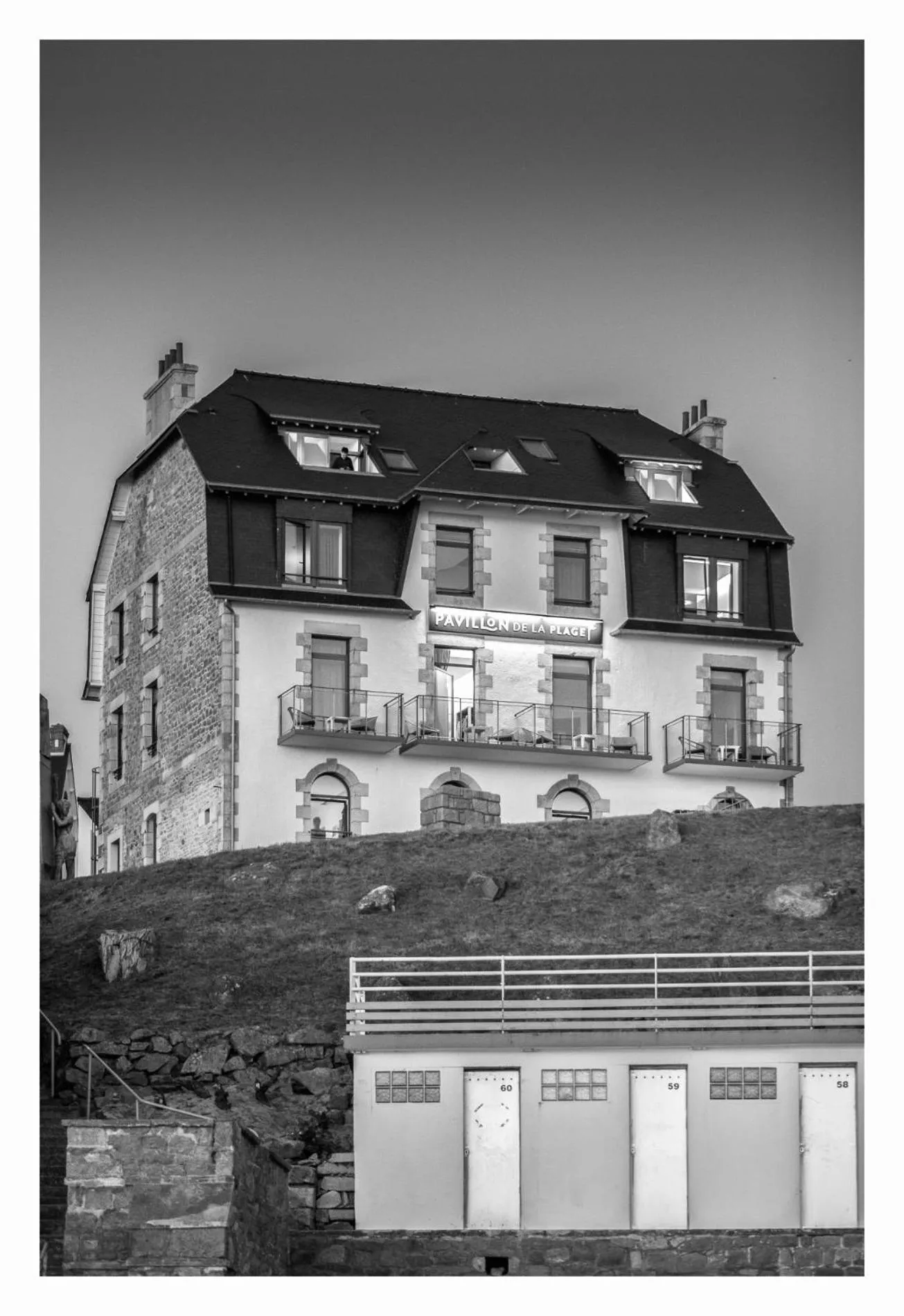 Property building in Pavillon de la plage
