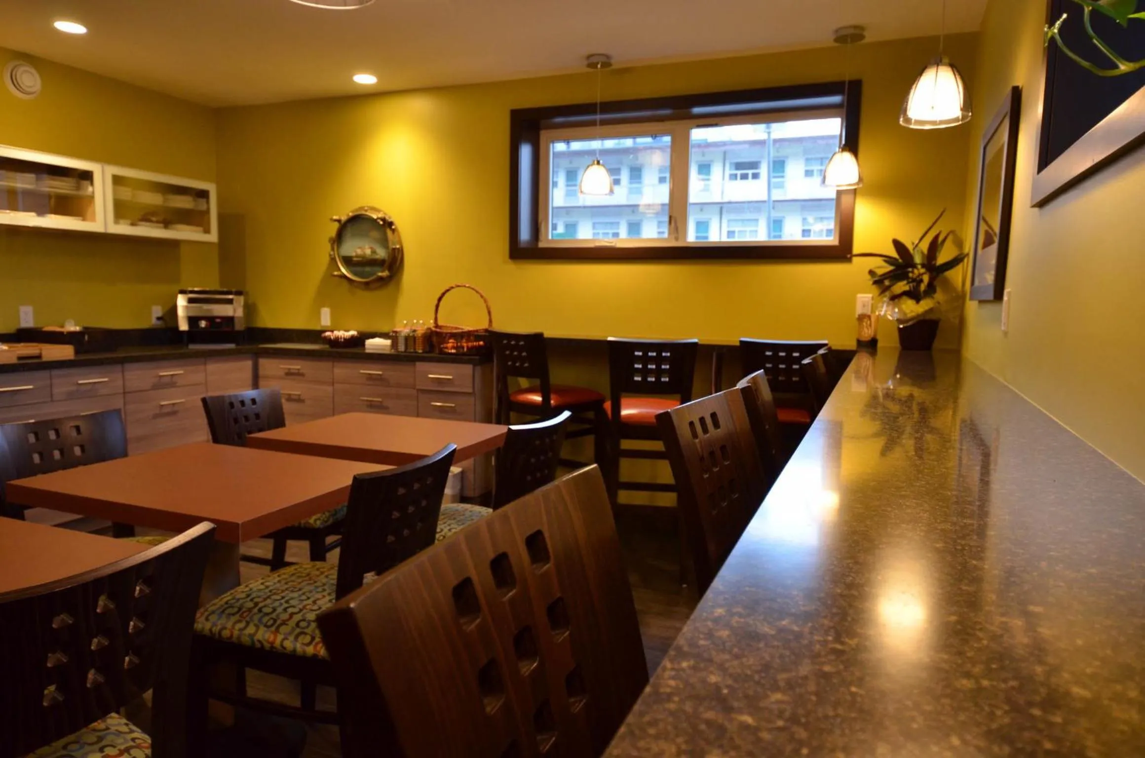 Restaurant/places to eat in The Pacific Inn