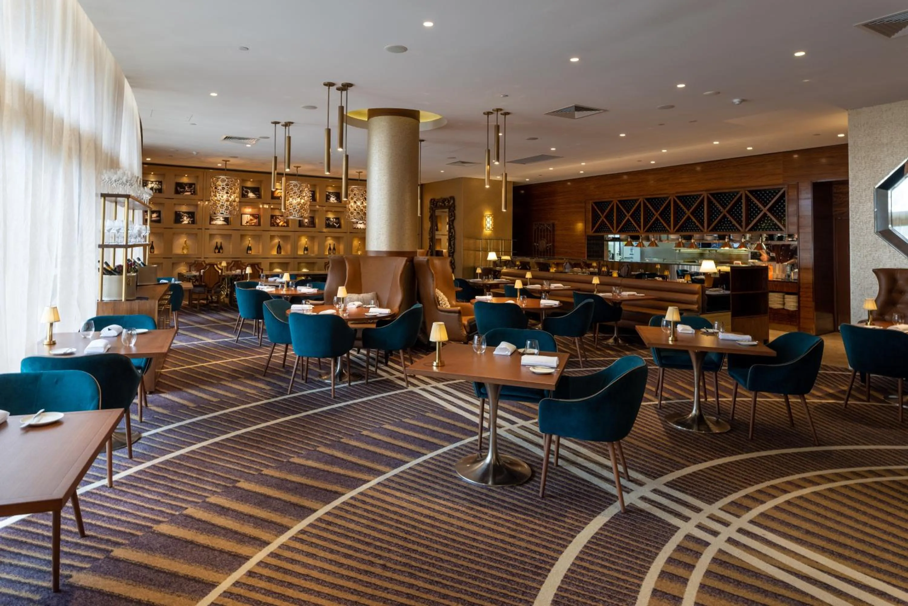 Restaurant/places to eat in Rydges South Bank Brisbane