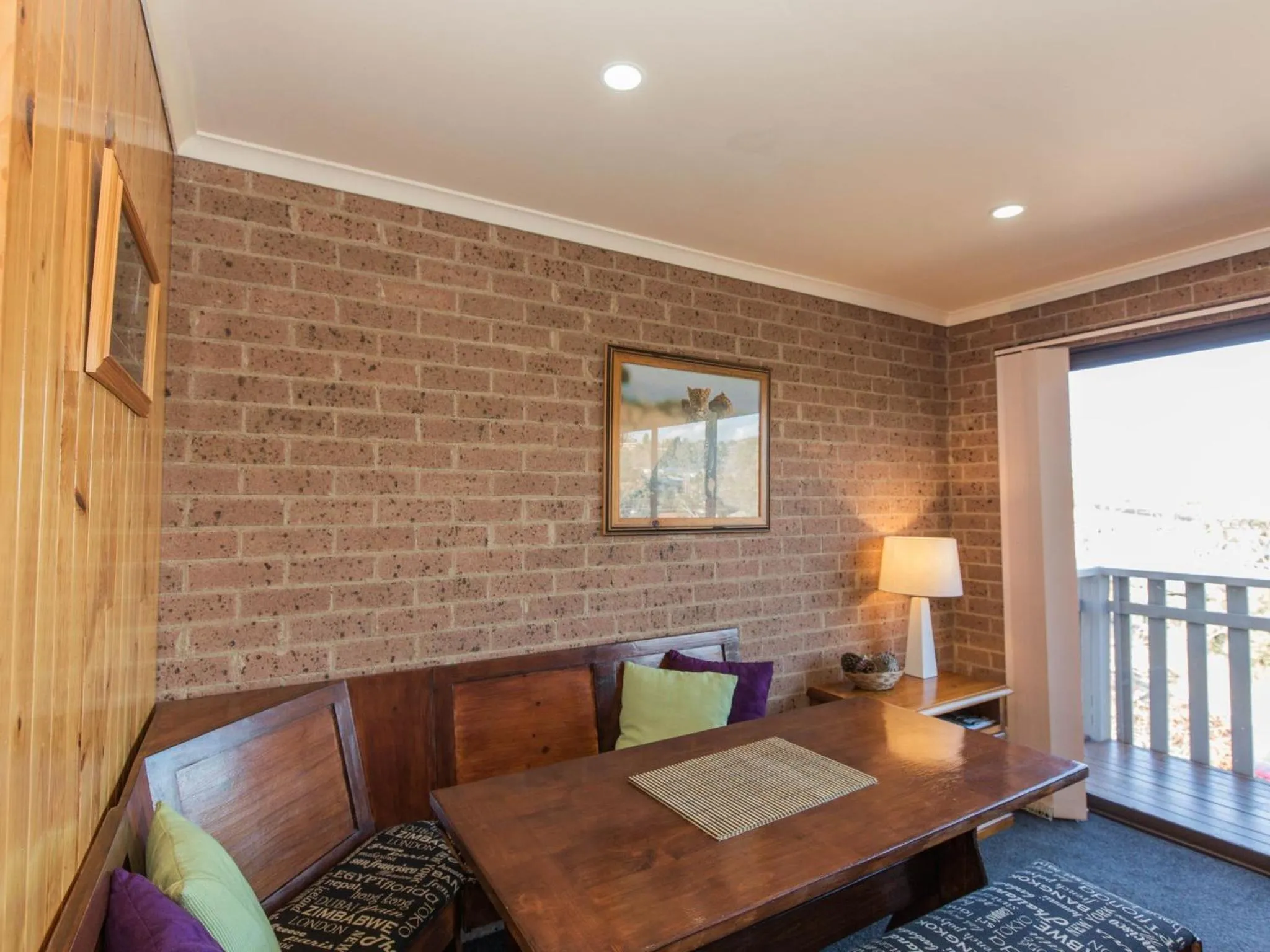 Lodge 67 Unit 3 58 Townsend Street