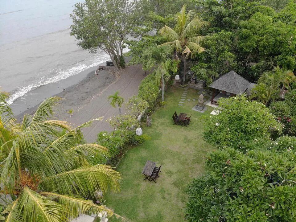 Frangipani Beach Hotel