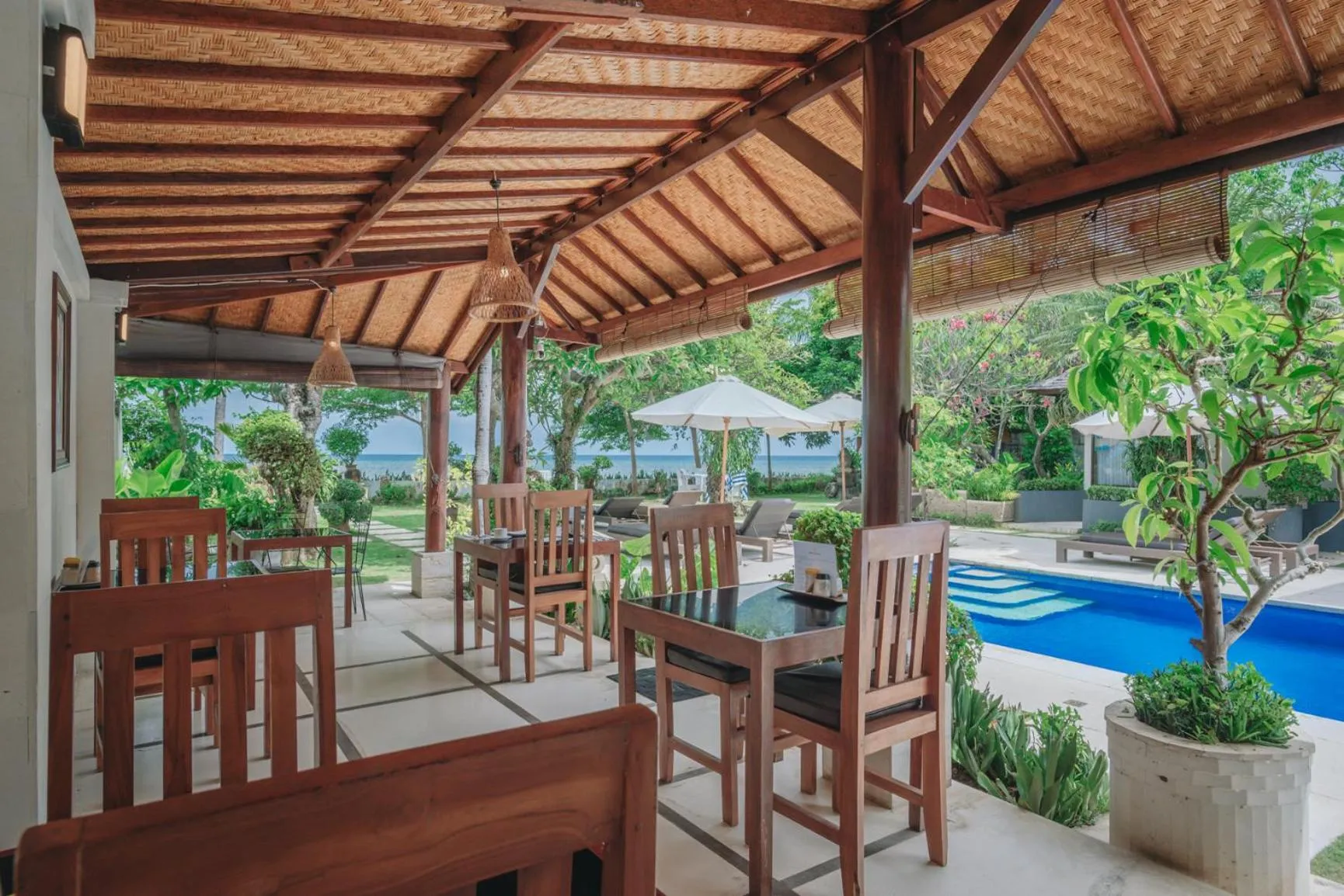 Frangipani Beach Hotel