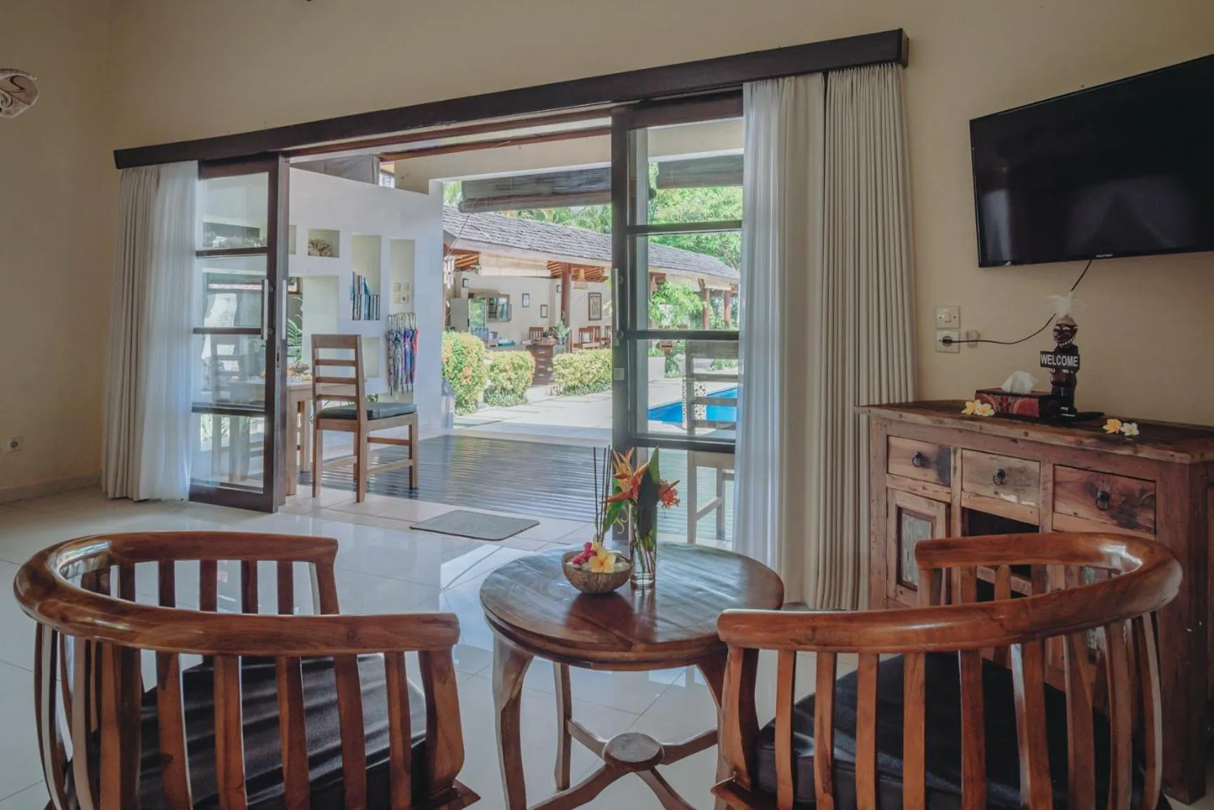 Frangipani Beach Hotel