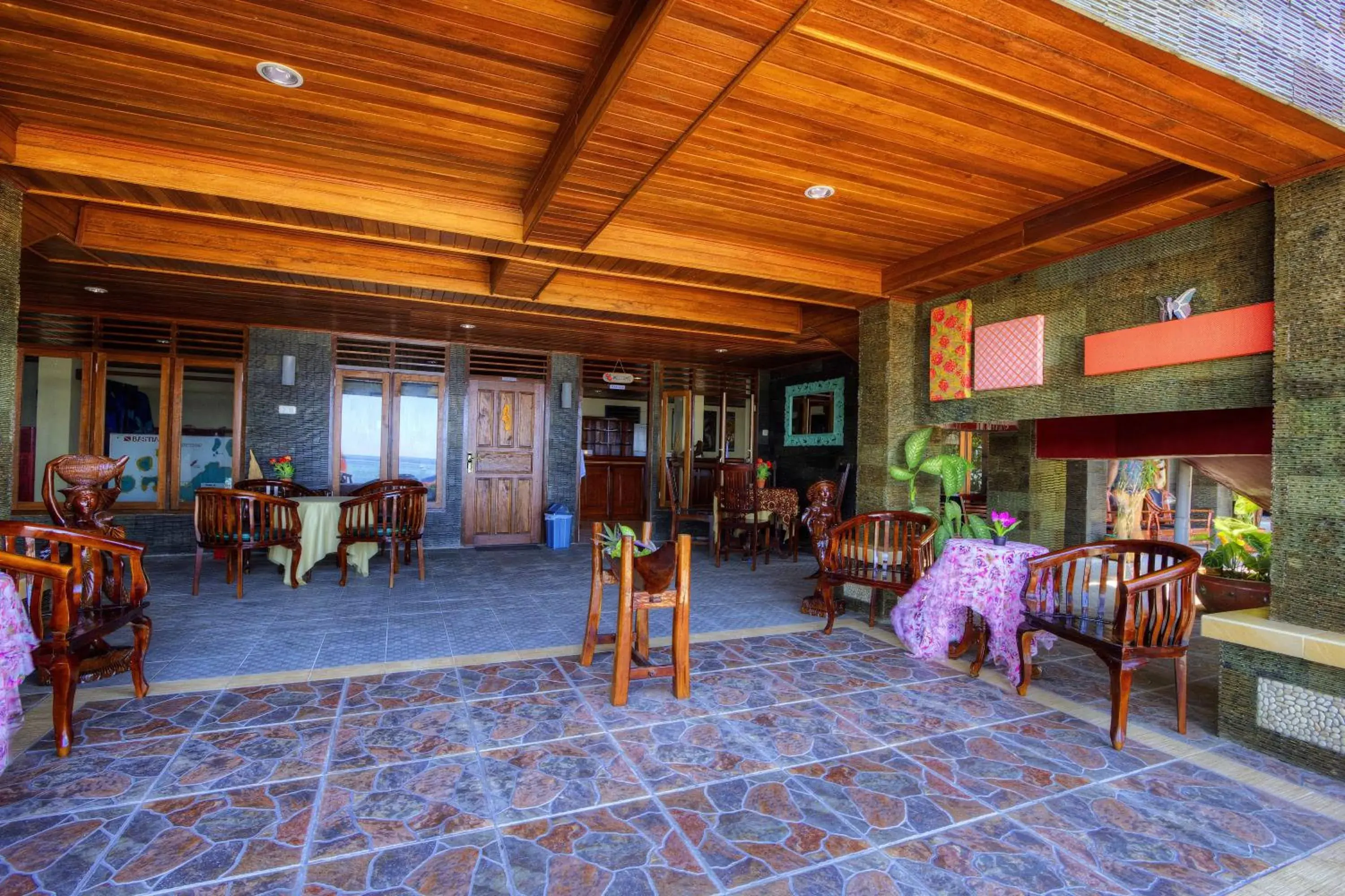 Facade/entrance in Bastianos Bunaken Dive Resort