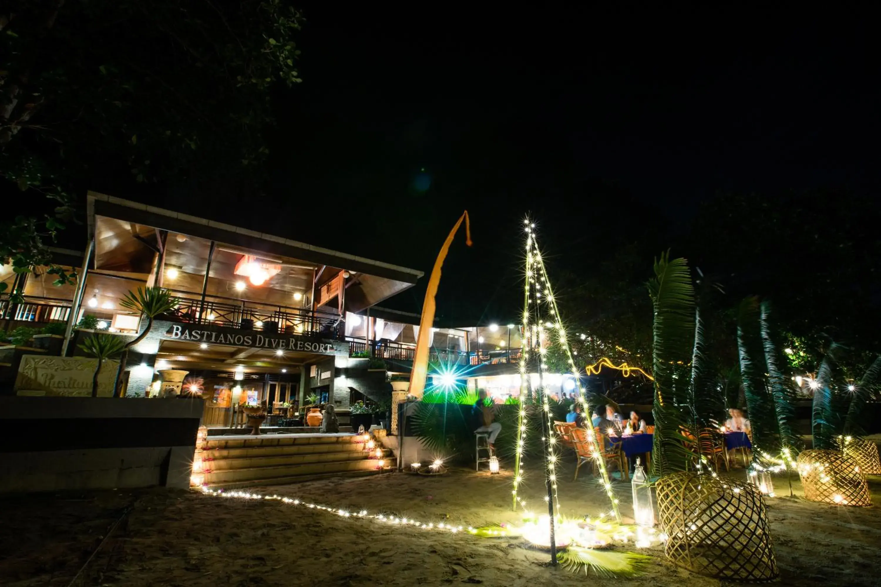 Night in Bastianos Bunaken Dive Resort