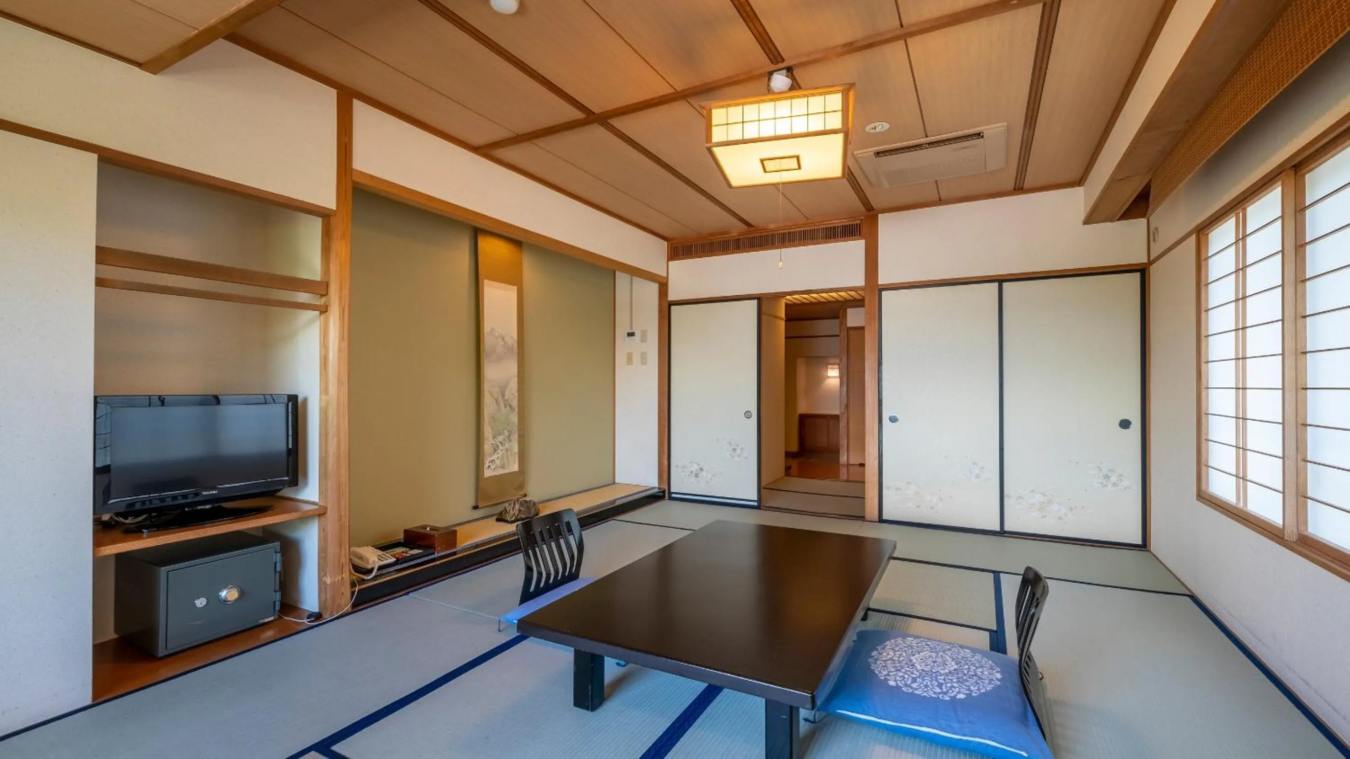 Nakamatsuya Ryokan
