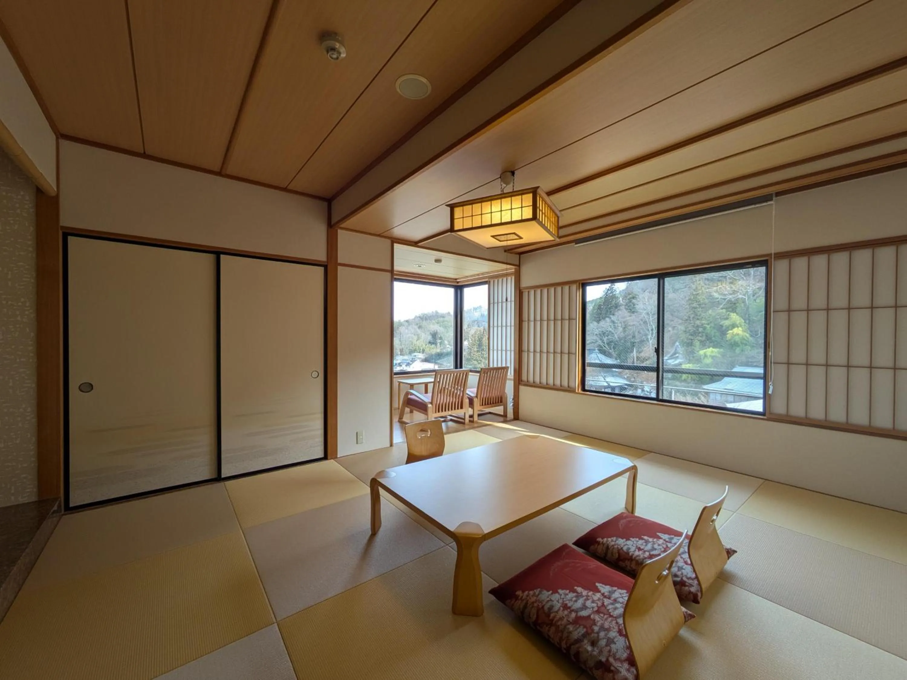 Photo of the whole room in Nakamatsuya Ryokan