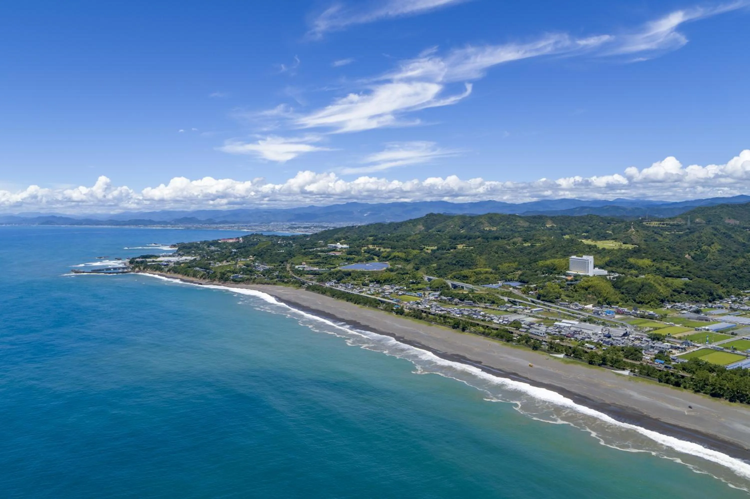 Mercure Kochi Tosa Resort & Spa