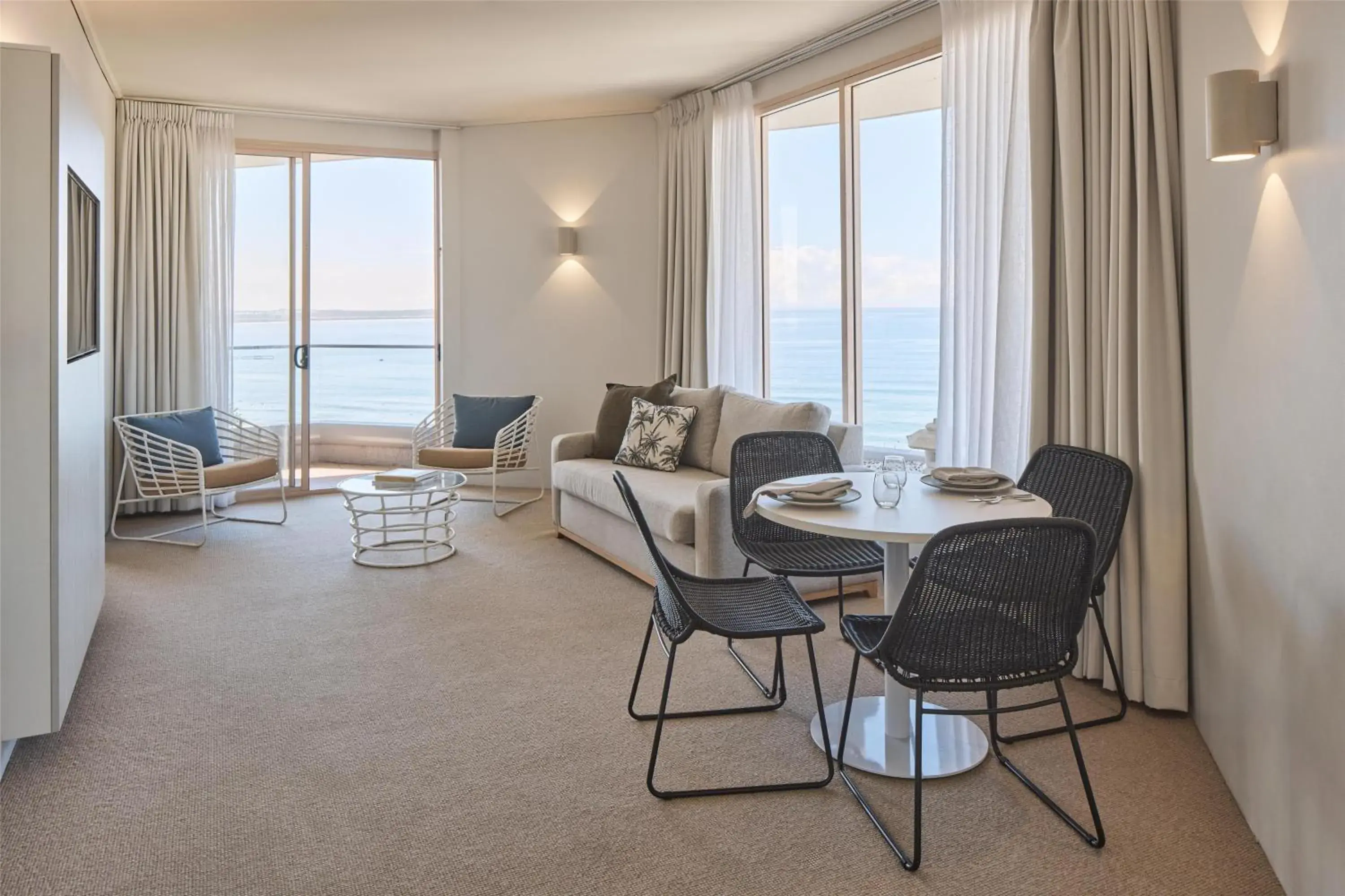 Bedroom in Rydges Cronulla Beachside Bedroom in Rydges Cronulla Beachside