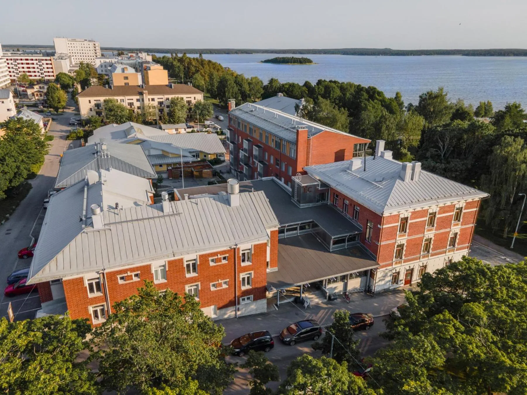 Property building in EC-Hostel