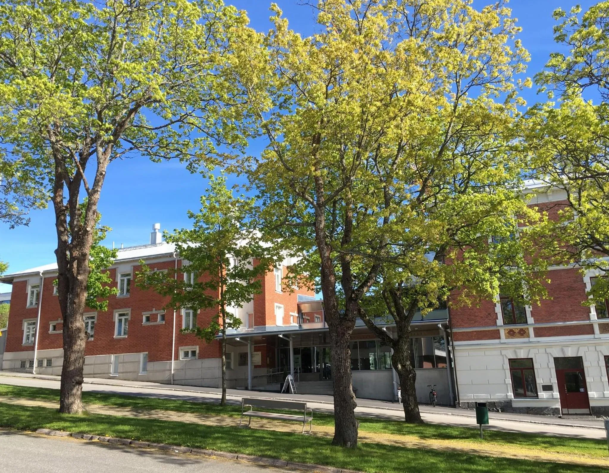 Property building in EC-Hostel