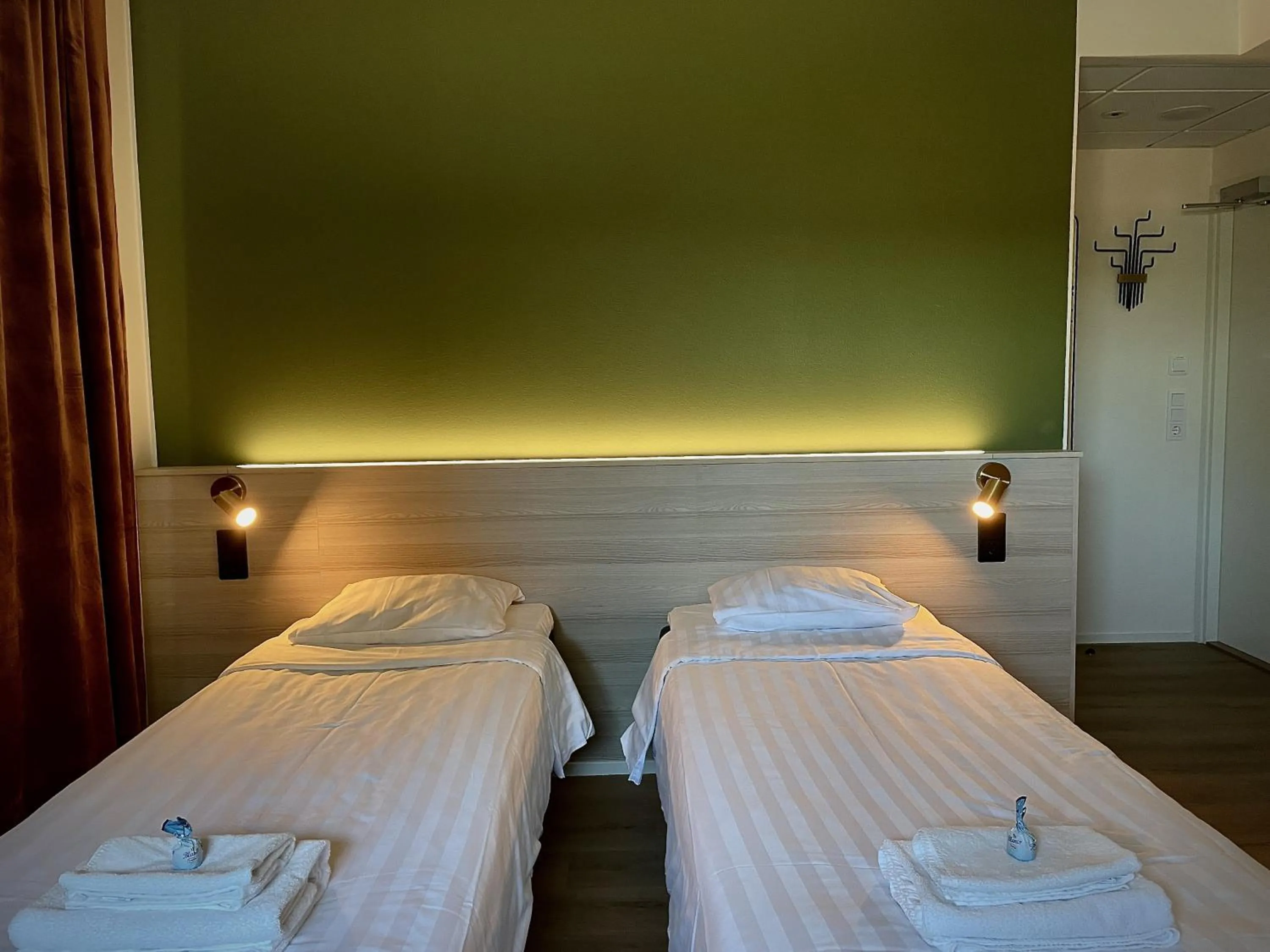 Double Room with Private Bathroom in EC-Hostel