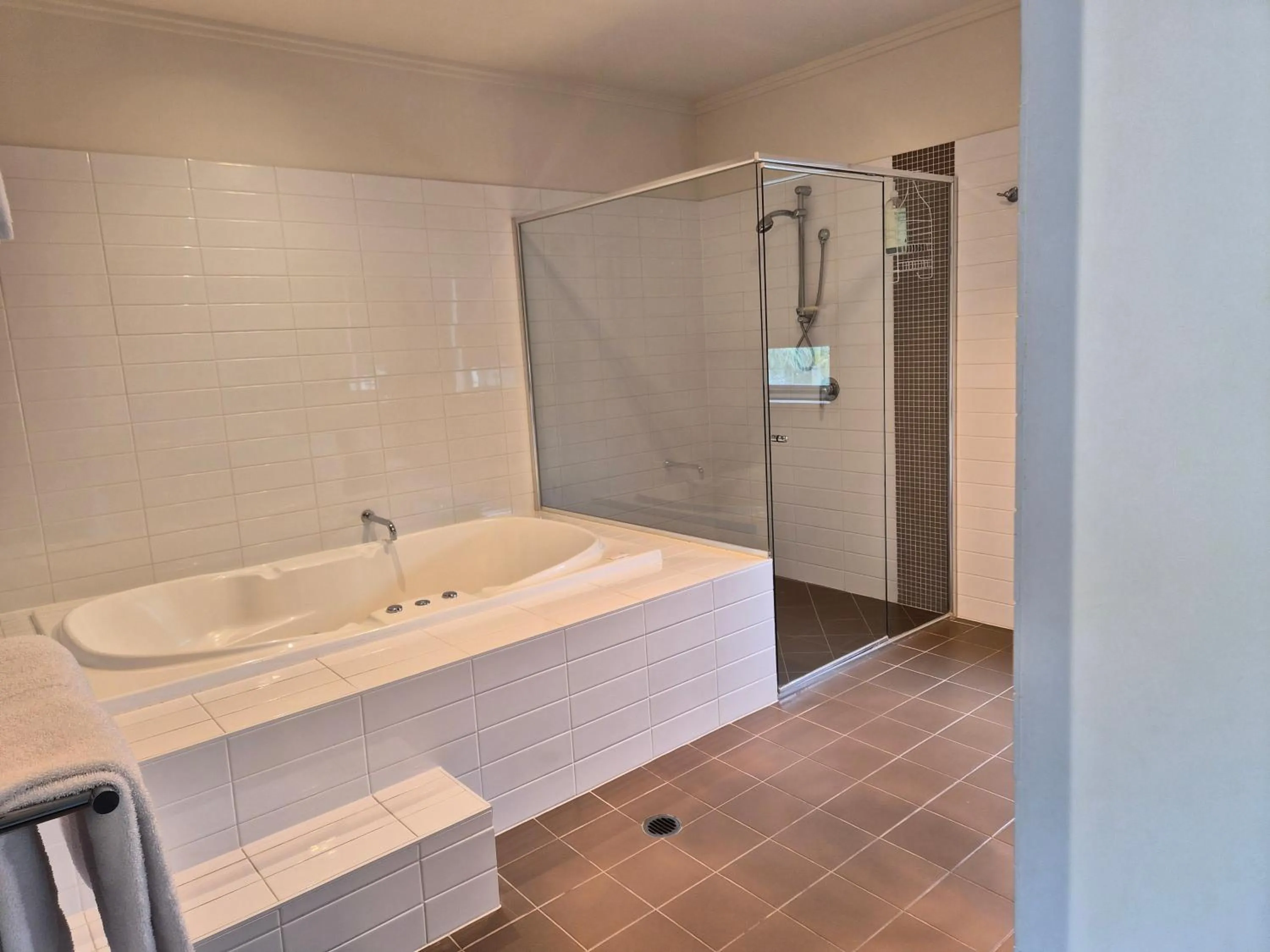 Bathroom in Quarterdecks Retreat