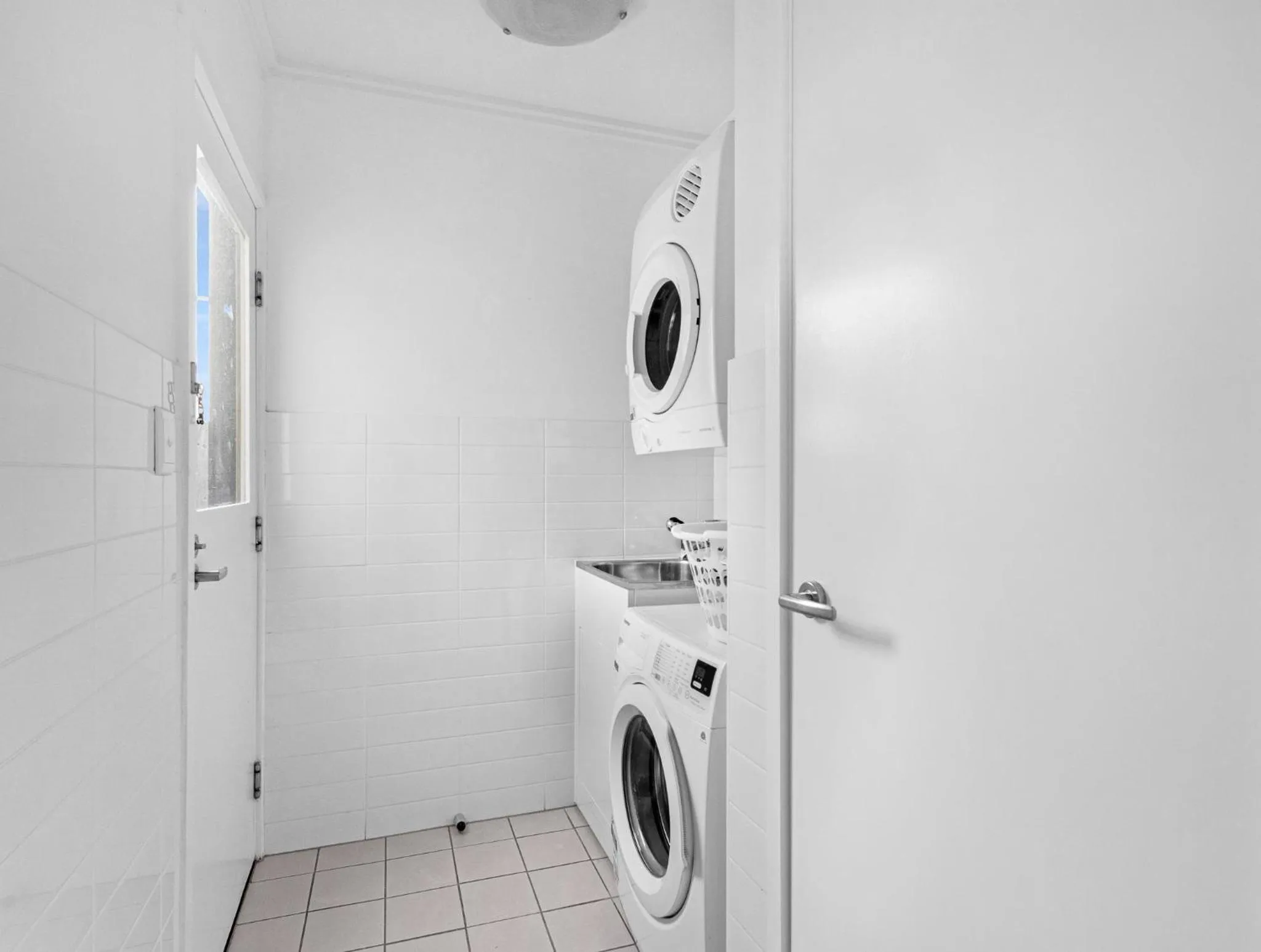 laundry in Quarterdecks Retreat