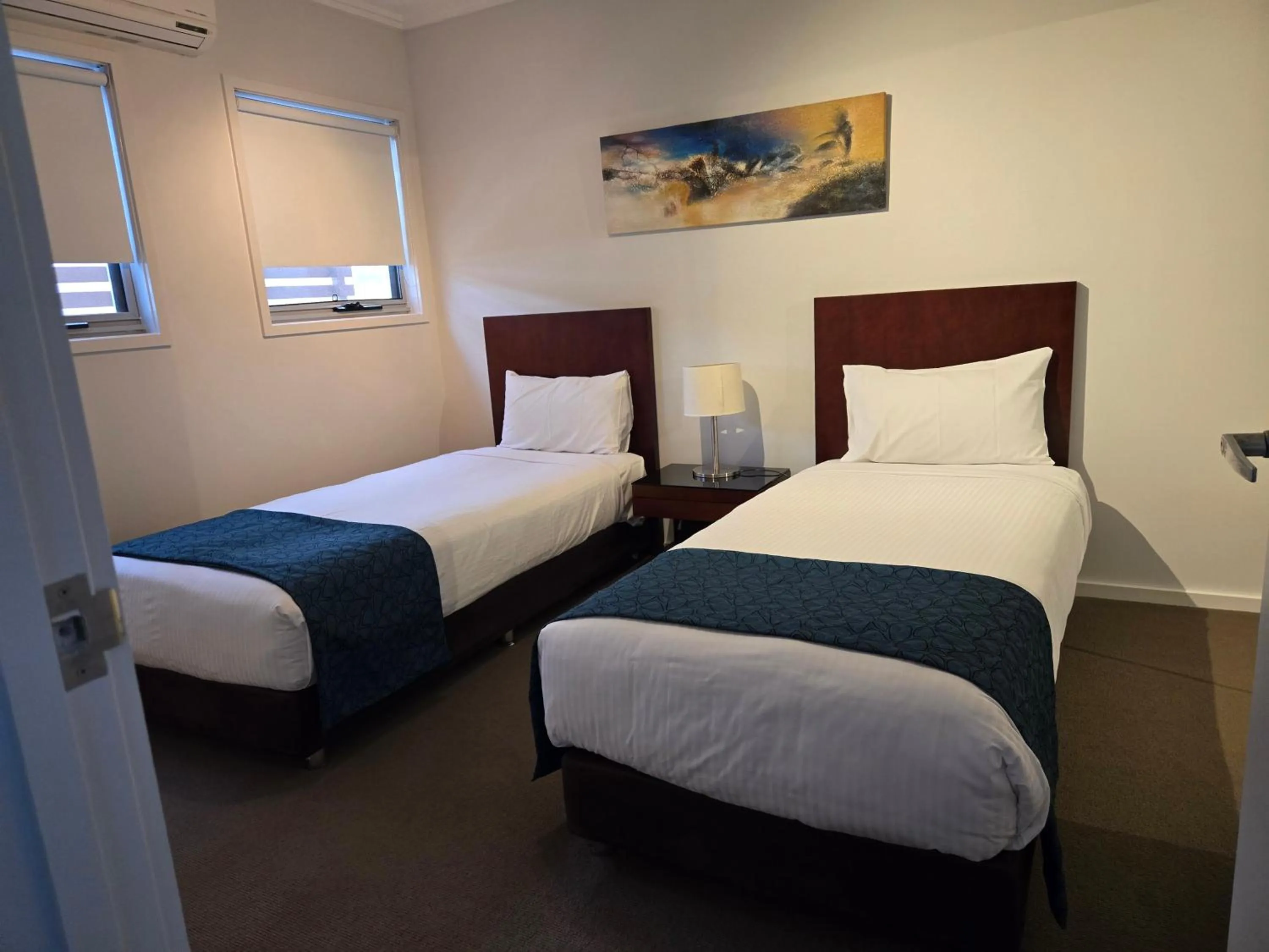 Bedroom, Bed in Quarterdecks Retreat