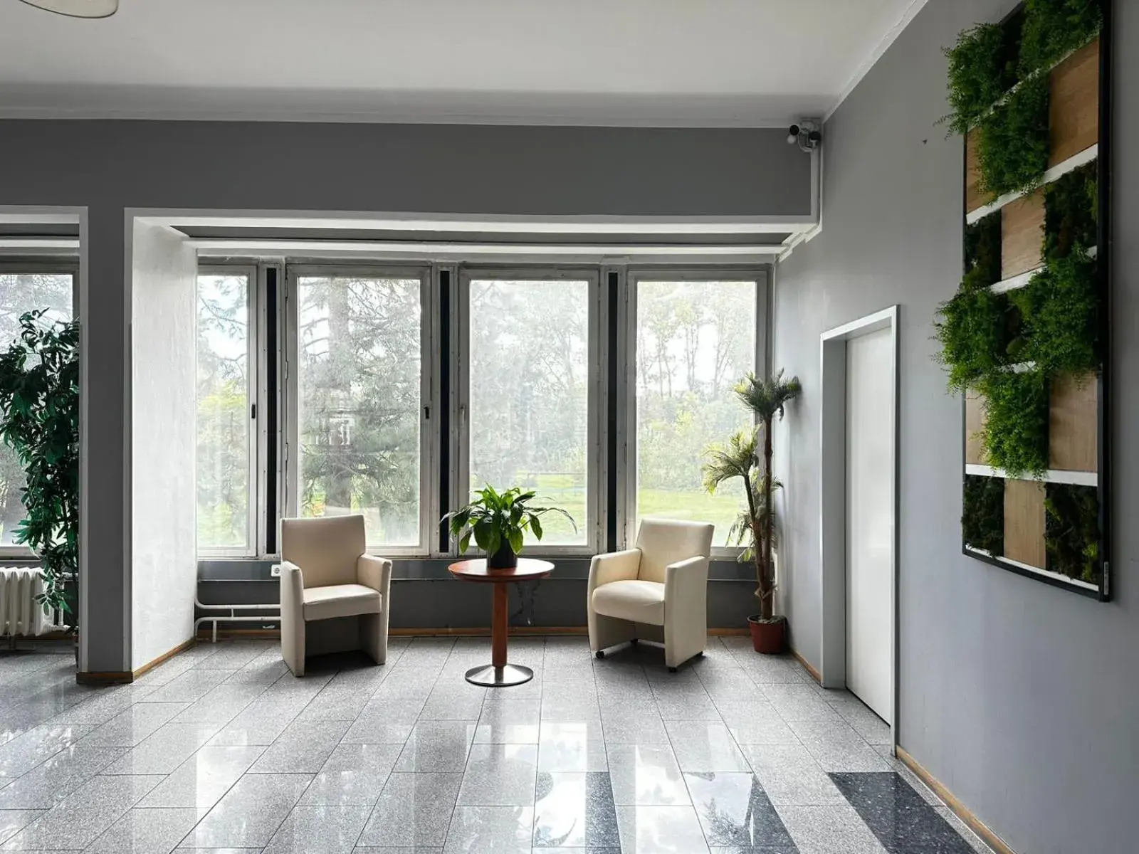 Lobby or reception in Ootel.com Lobby or reception in Ootel.com