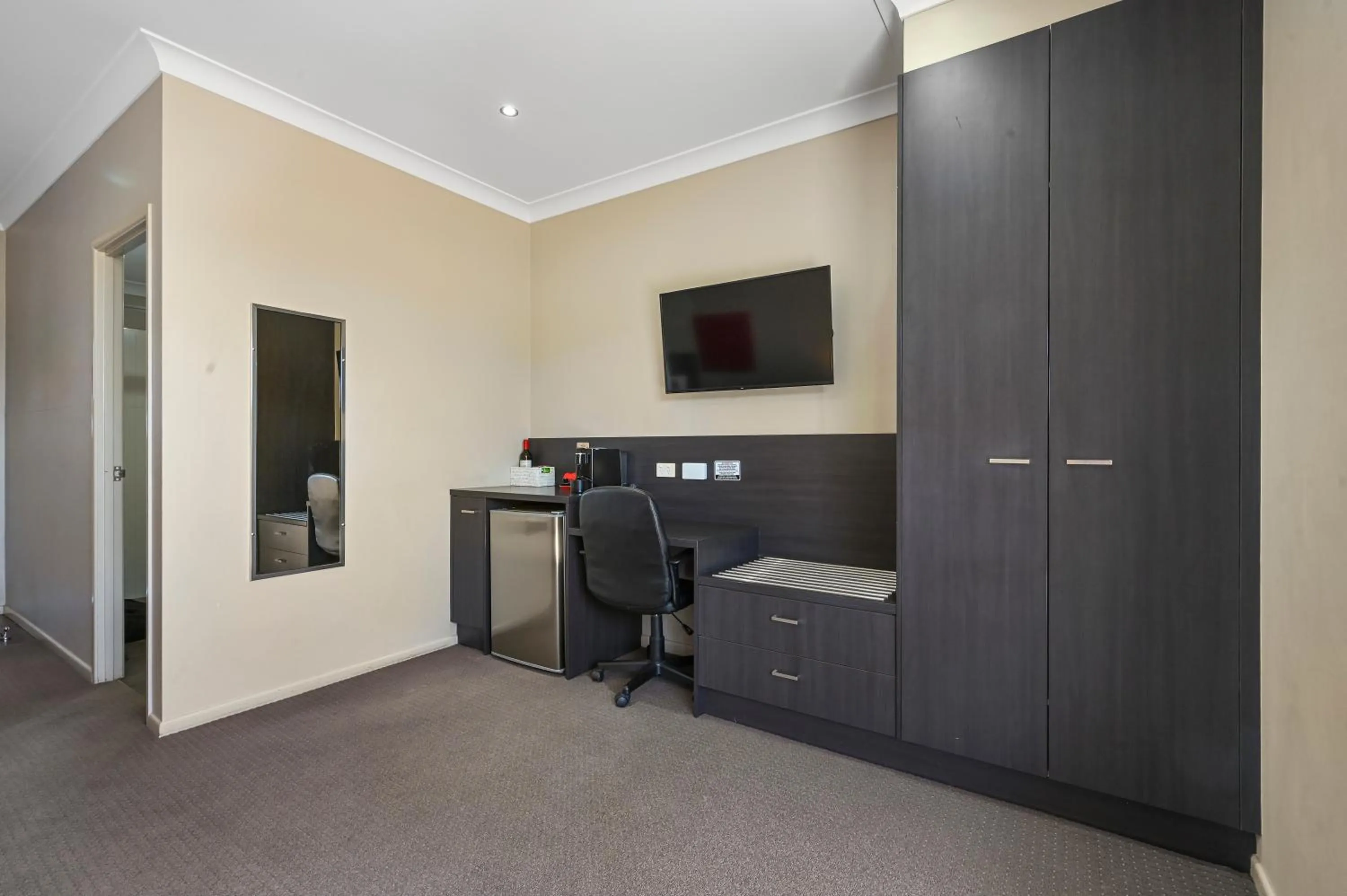 TV and multimedia in Platinum International