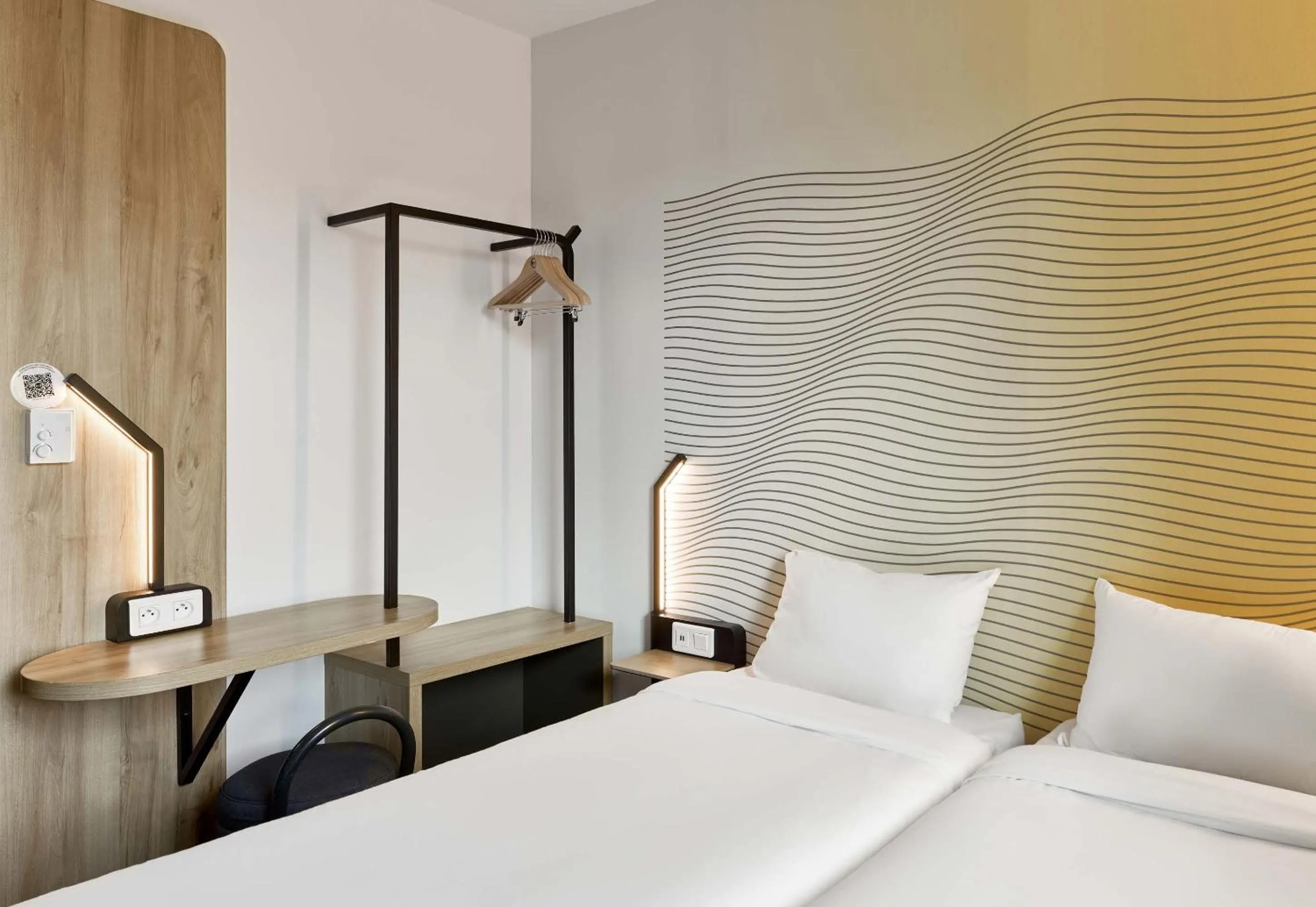 Bedroom, Bed in B&B HOTEL Paris Gennevilliers Asnières