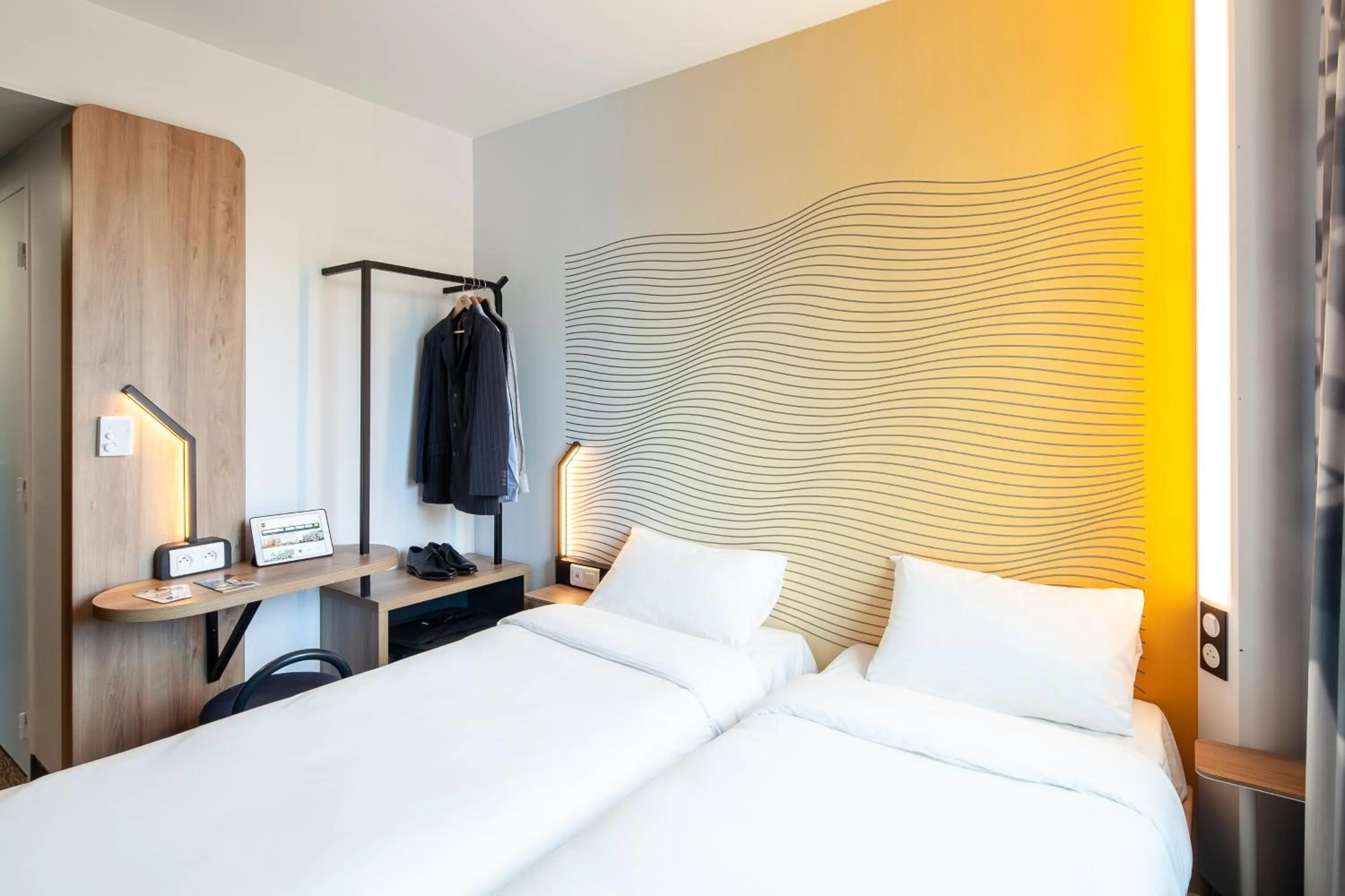 Photo of the whole room, Bed in B&B HOTEL Paris Gennevilliers Asnières