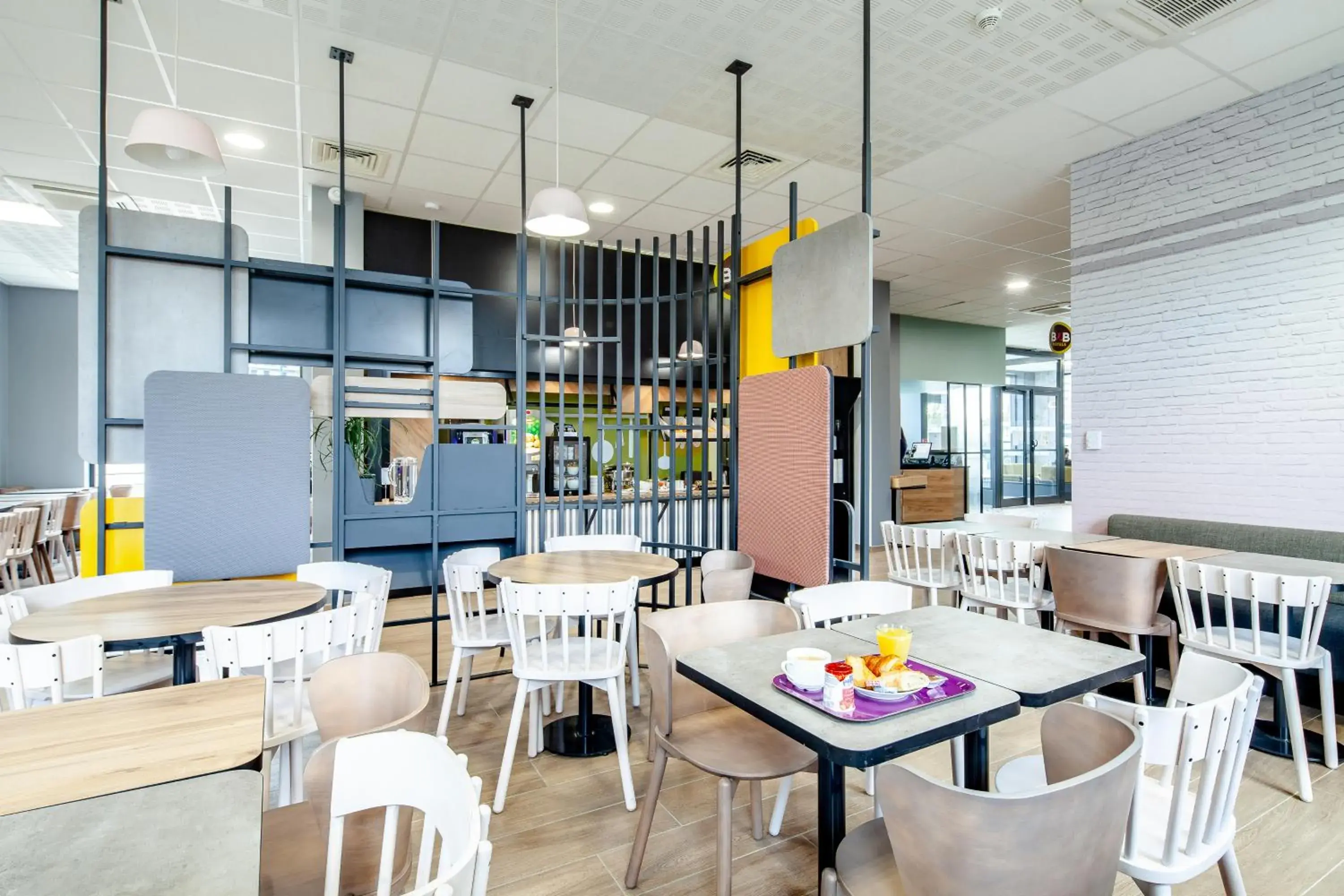 Lobby or reception, Restaurant/Places to Eat in B&B Hotel PARIS GENNEVILLIERS ASNIERES