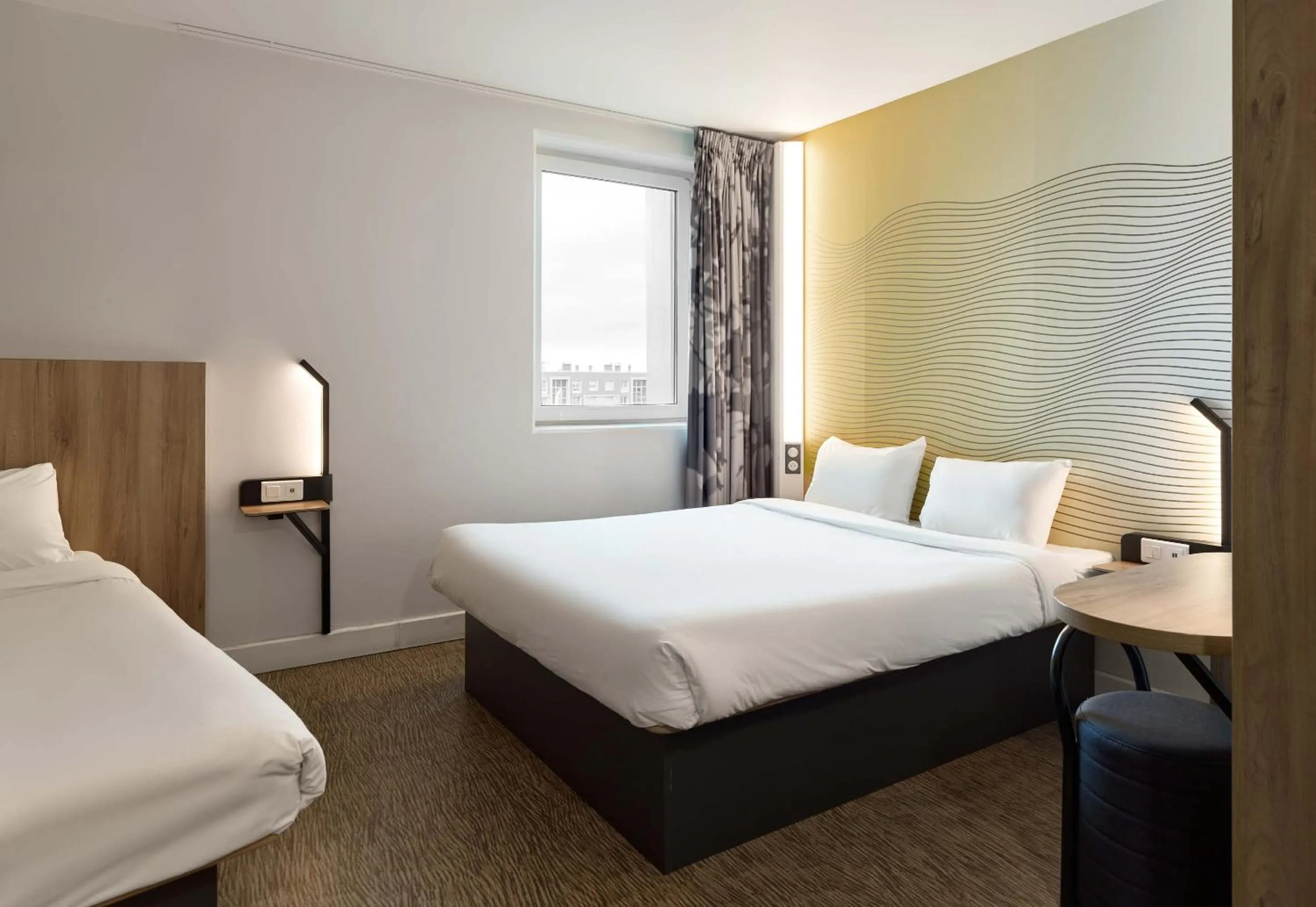 Bedroom, Bed in B&B HOTEL Paris Gennevilliers Asnières