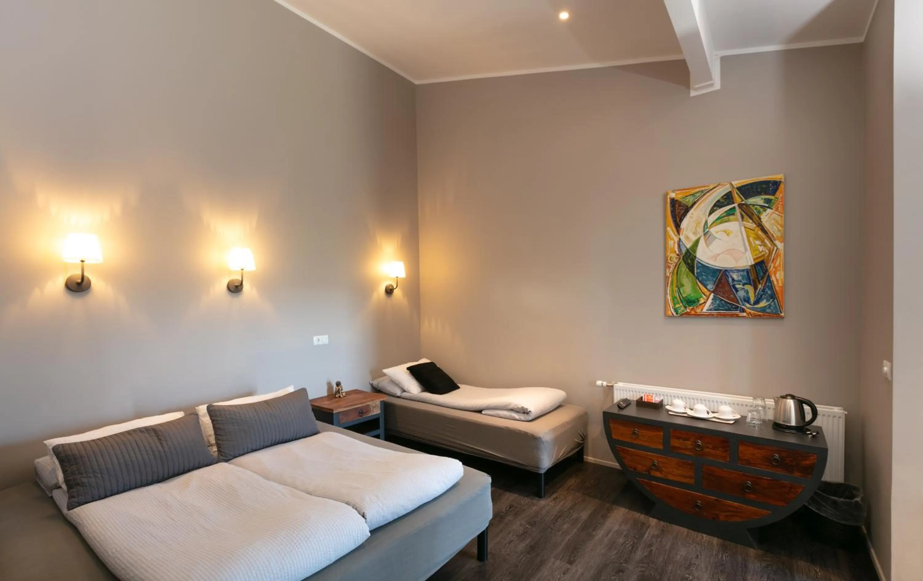 Bed in Karuna Guesthouse