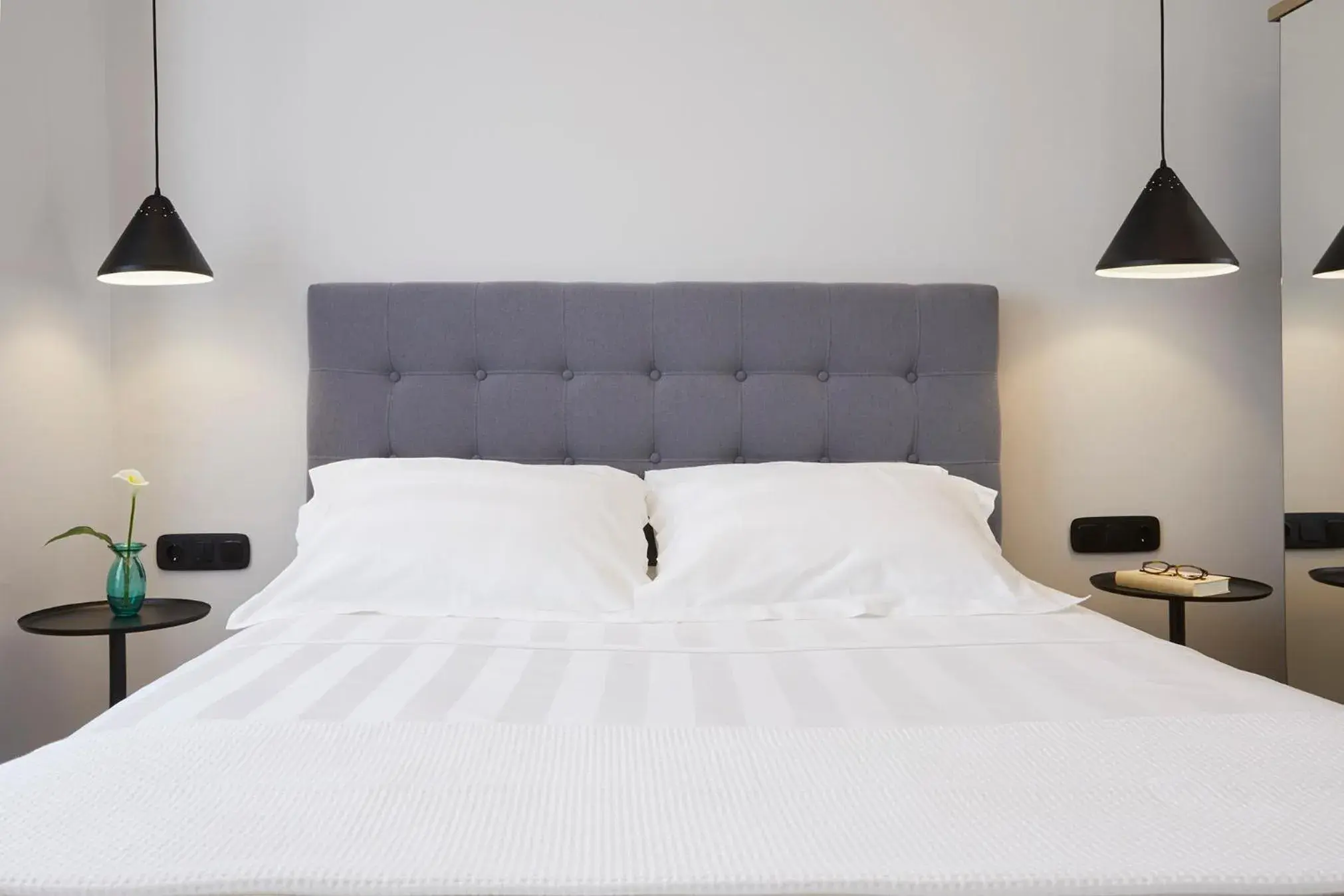 Bedroom, Bed in The Artist Athens Bedroom, Bed in The Artist Athens