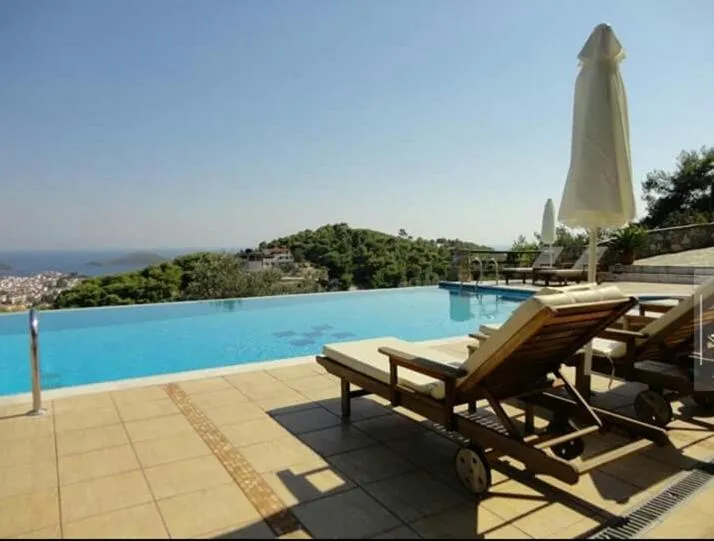 Swimming pool in Skiathos Garden Cottages