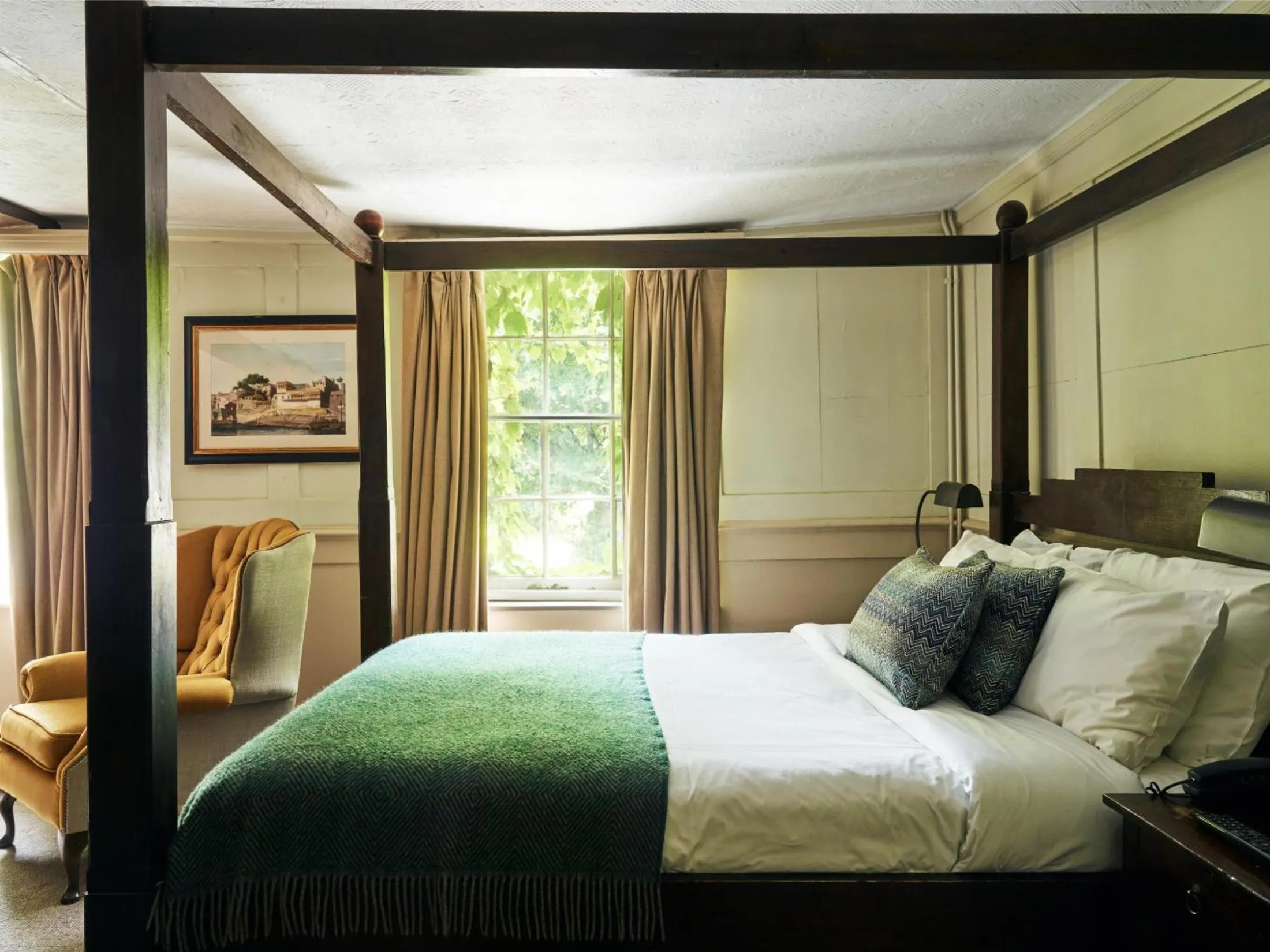 Bed in The Talbot Inn