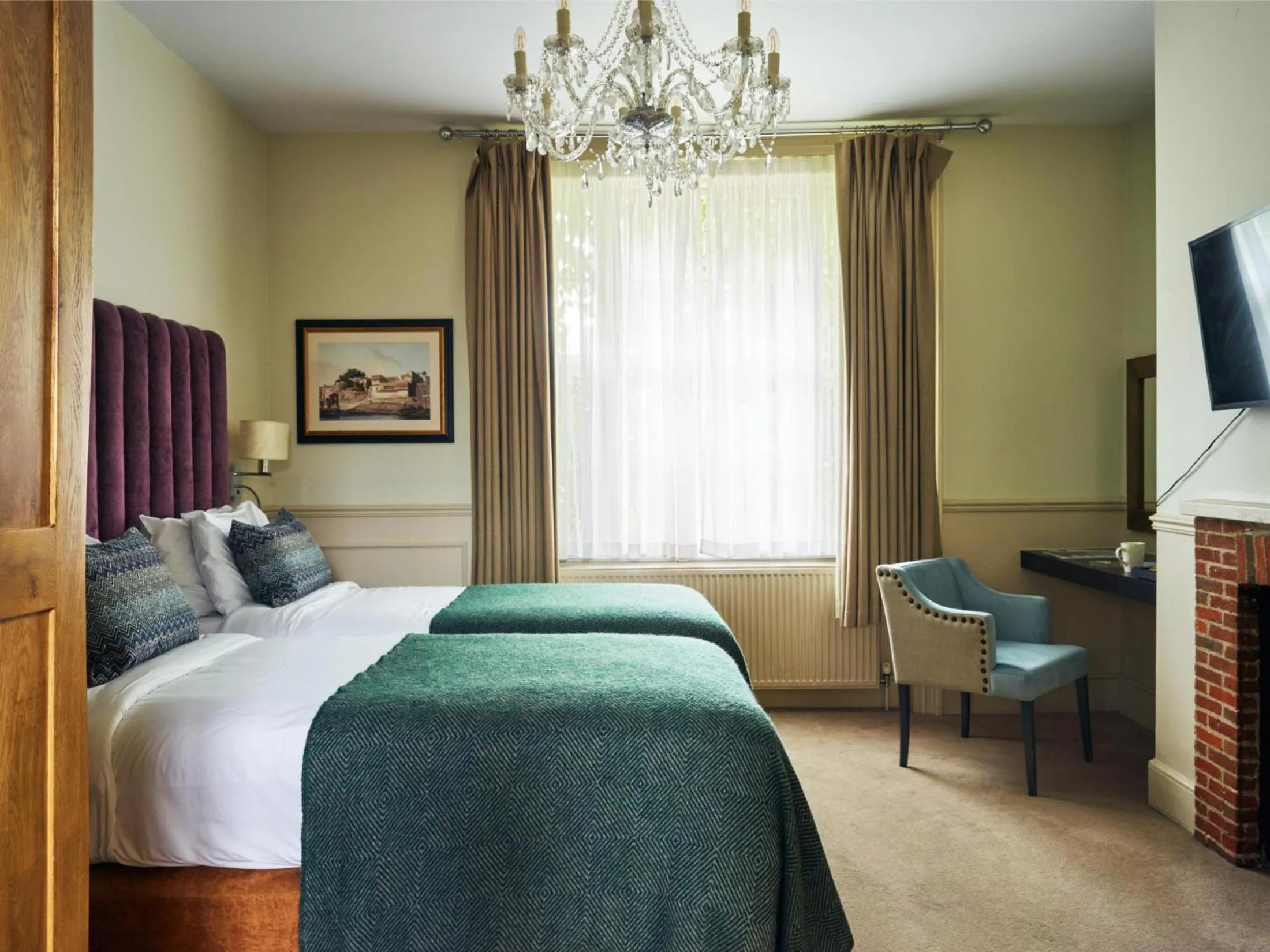 Bed in The Talbot Inn