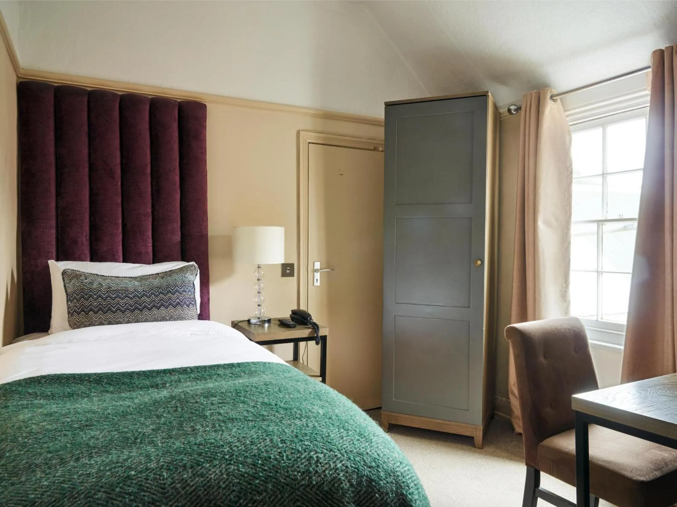 Bed in The Talbot Inn