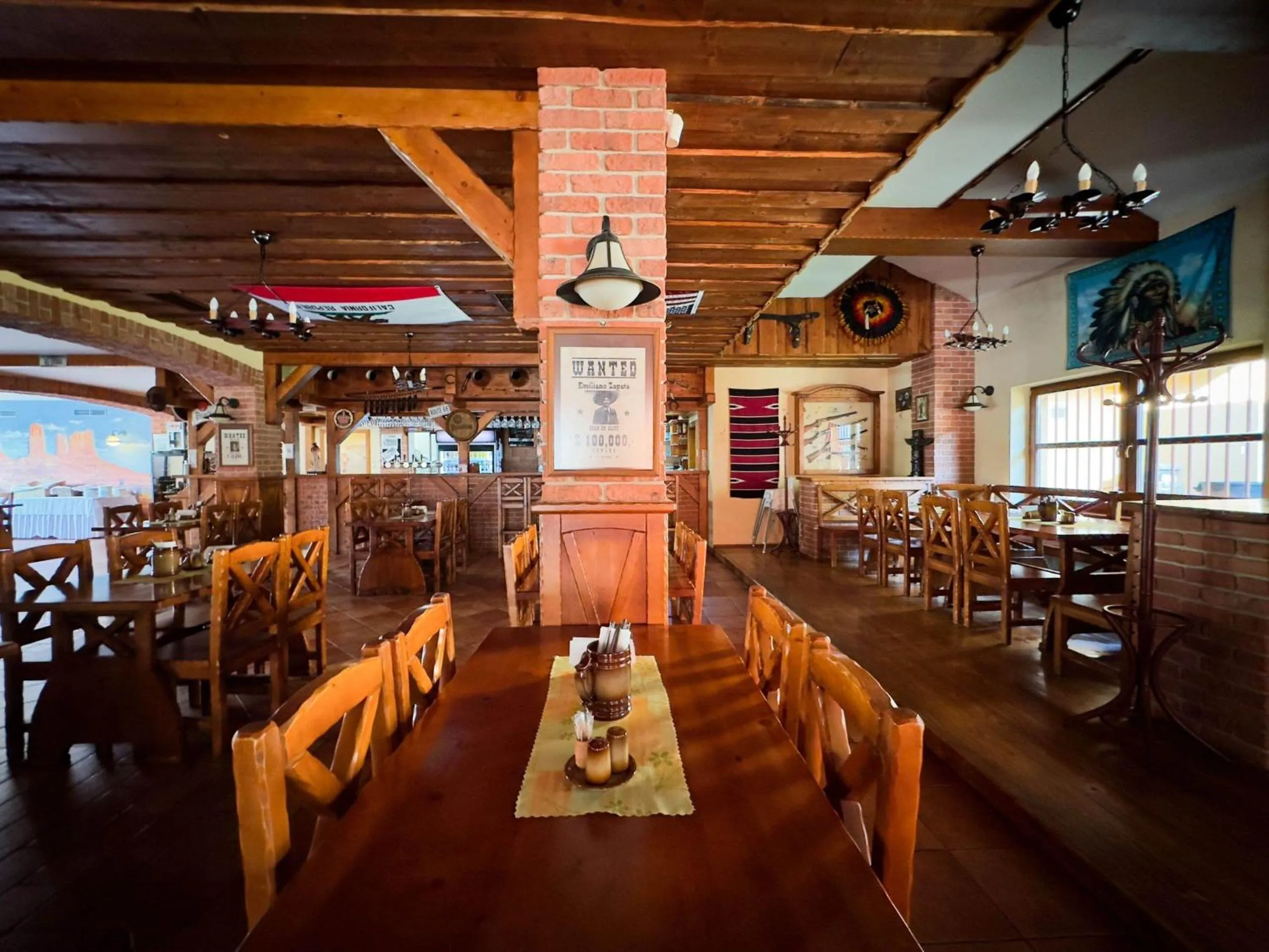 Restaurant/places to eat in Country Saloon Belá