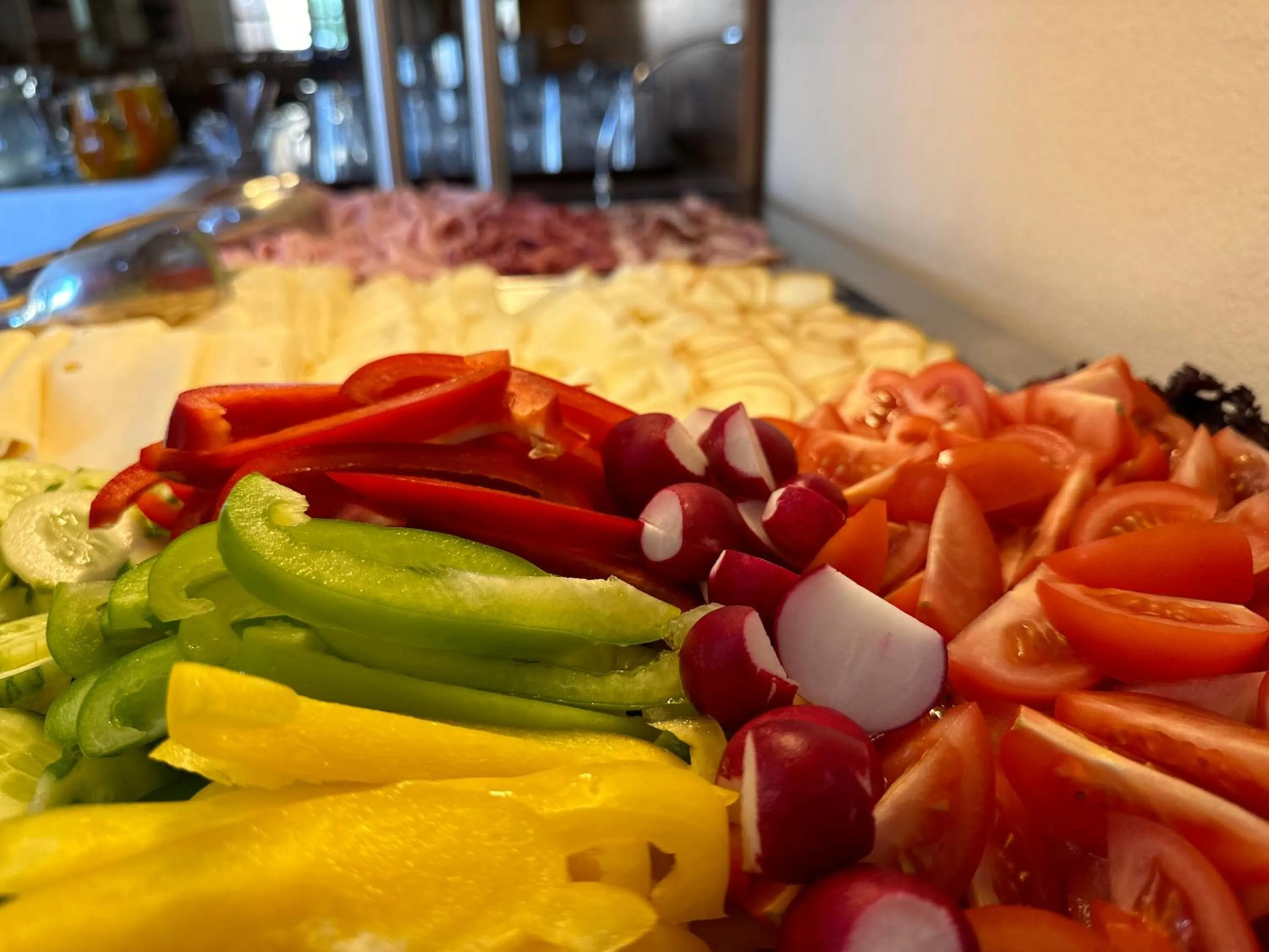 Buffet breakfast in Country Saloon Belá