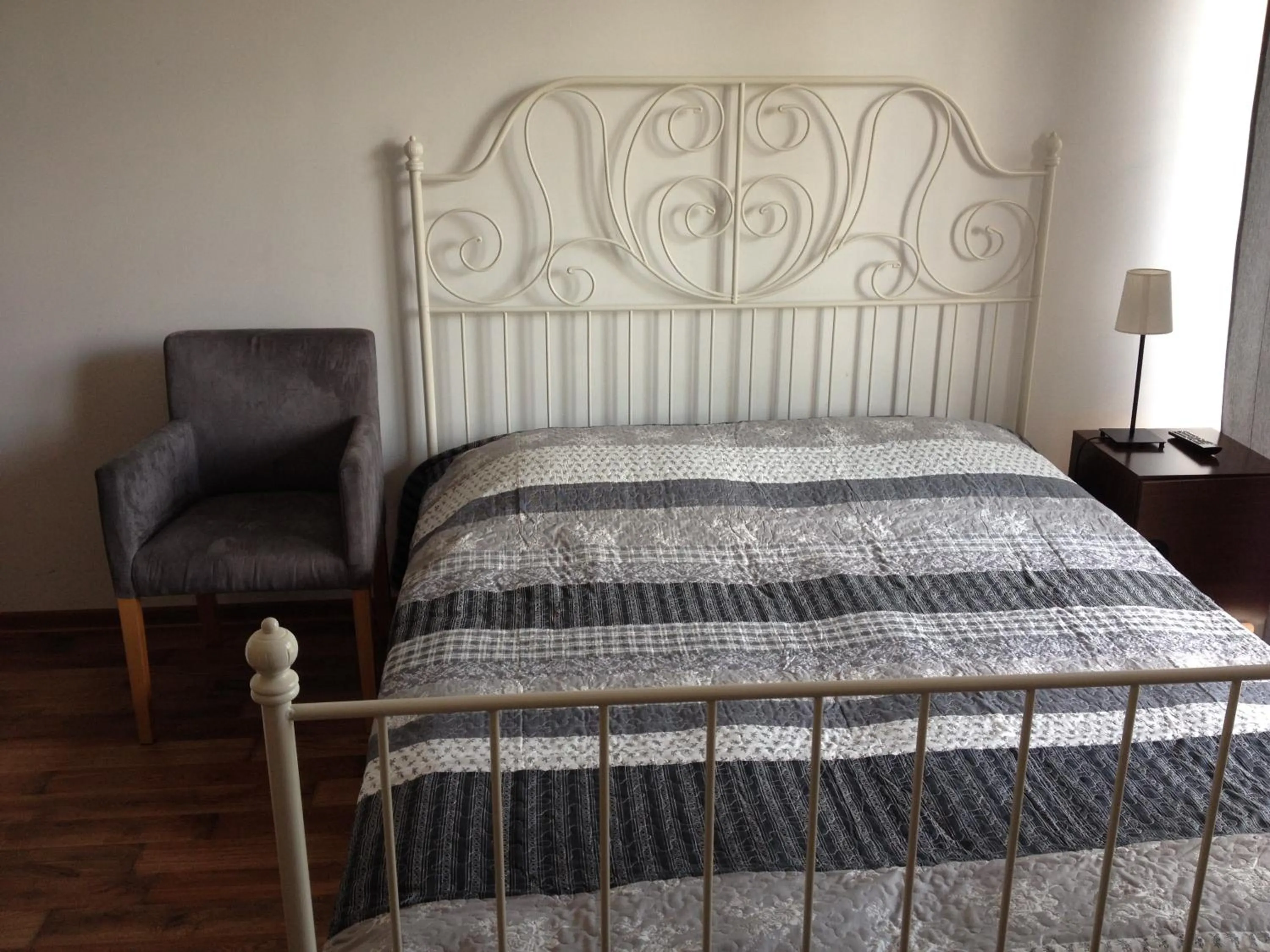 Bed in Route 7 Rooms