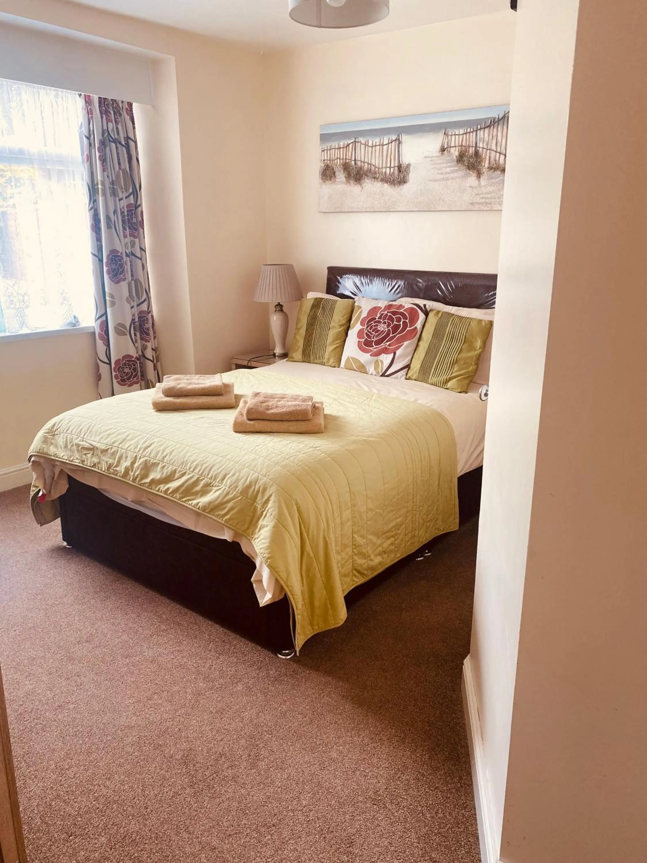 Bedroom, Bed in The Haven