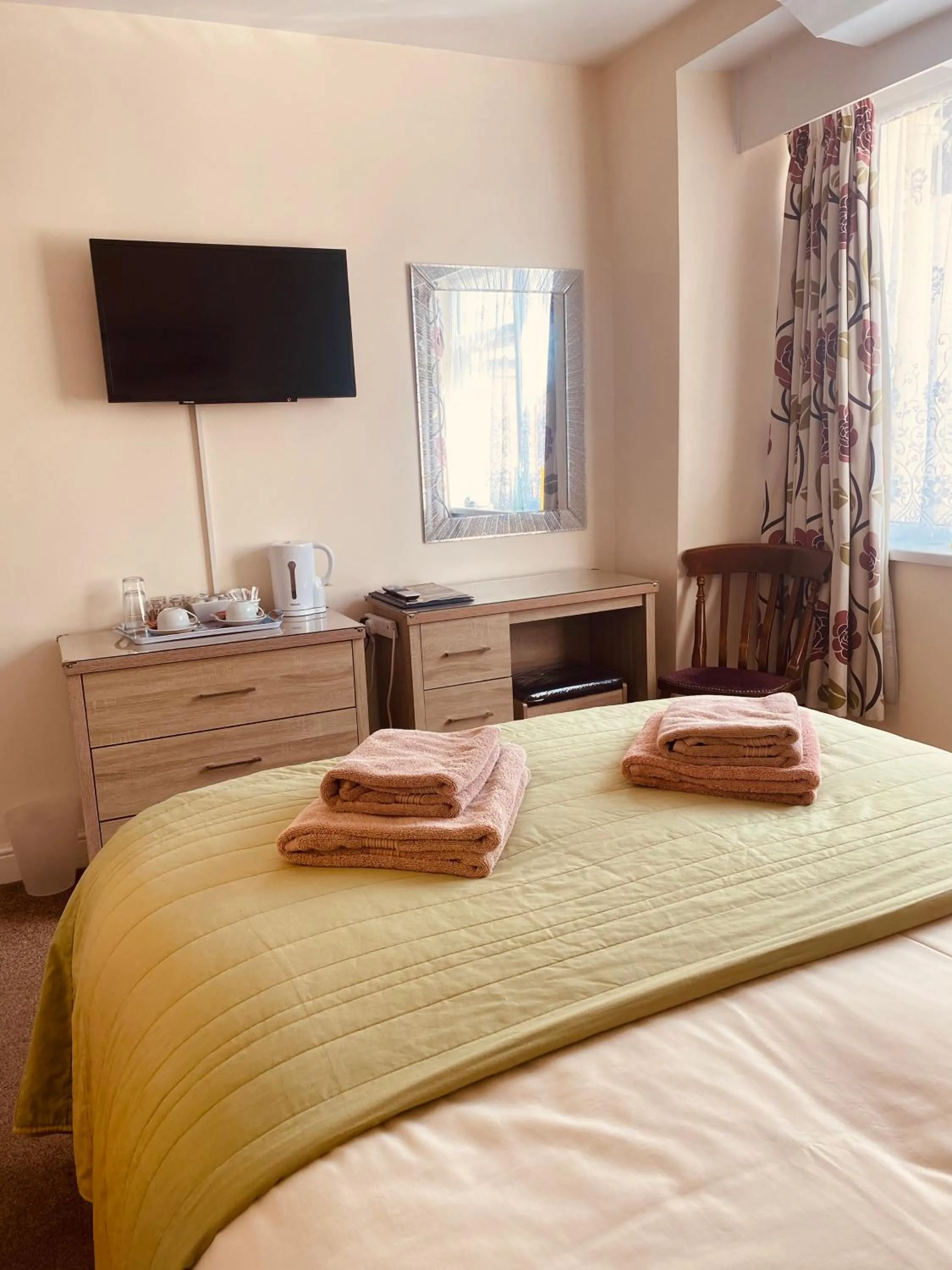 Bedroom, Bed in The Haven