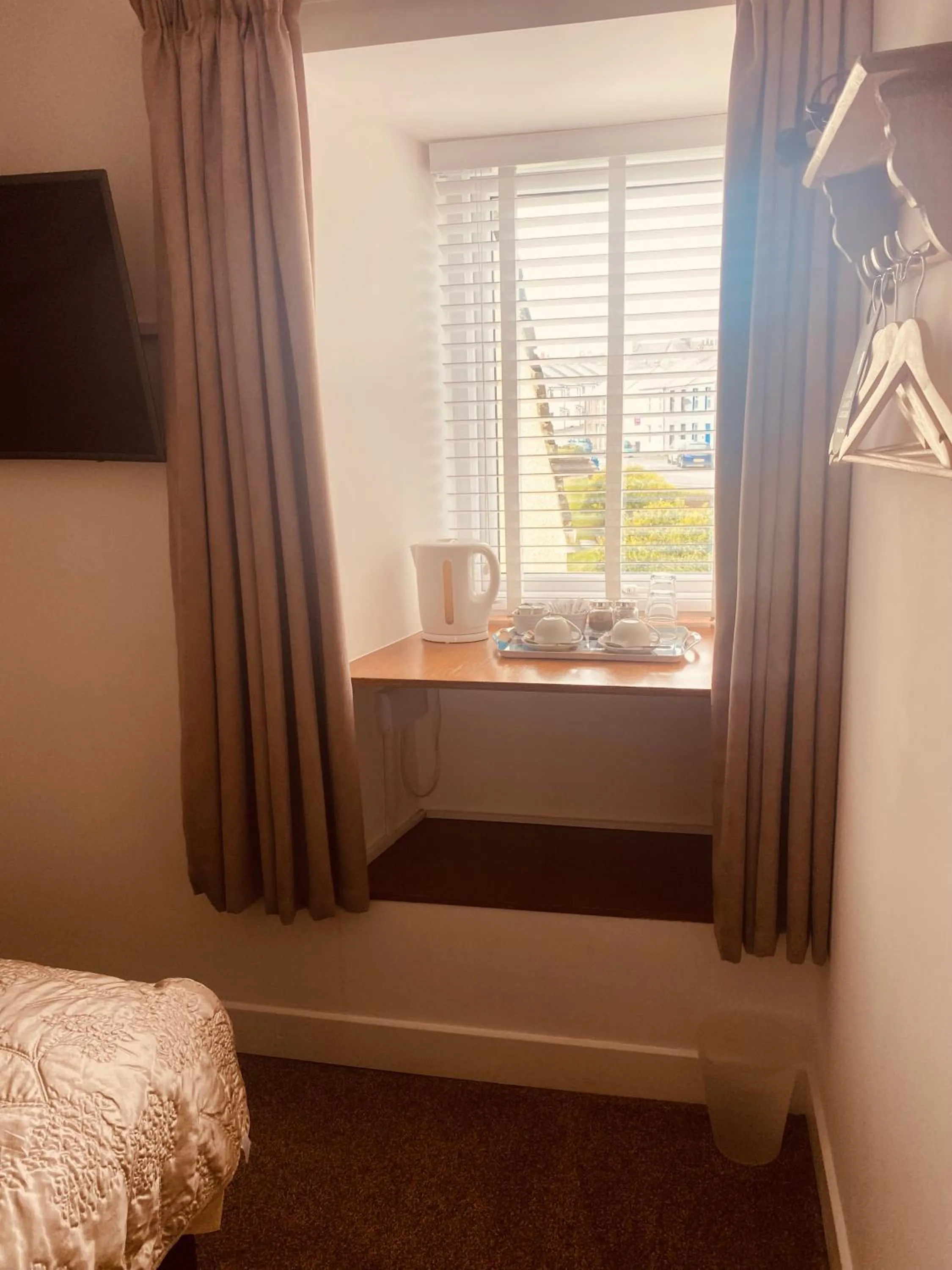 Bedroom, Bed in The Haven