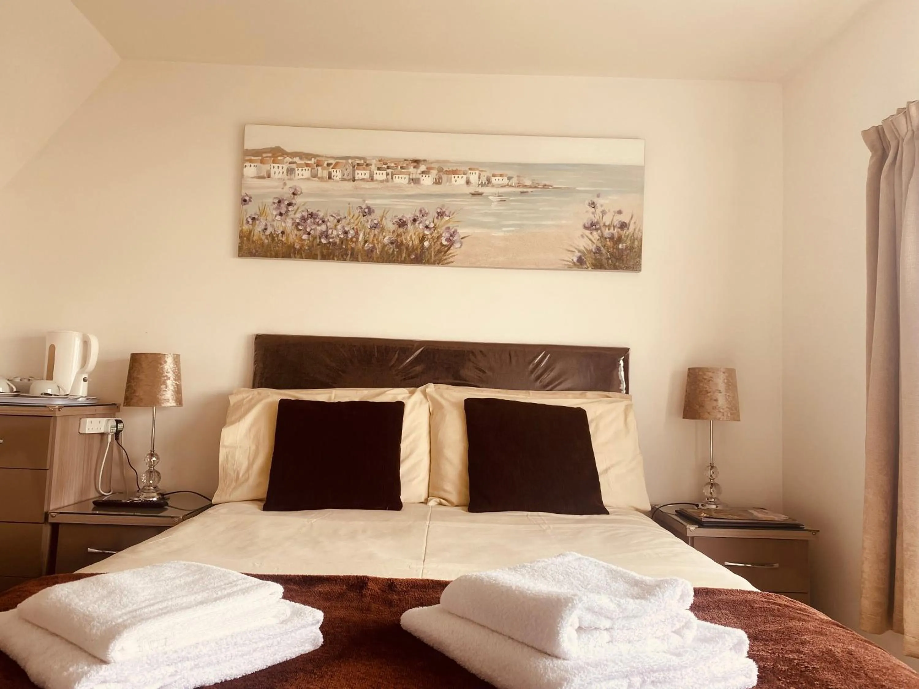 Bedroom, Bed in The Haven