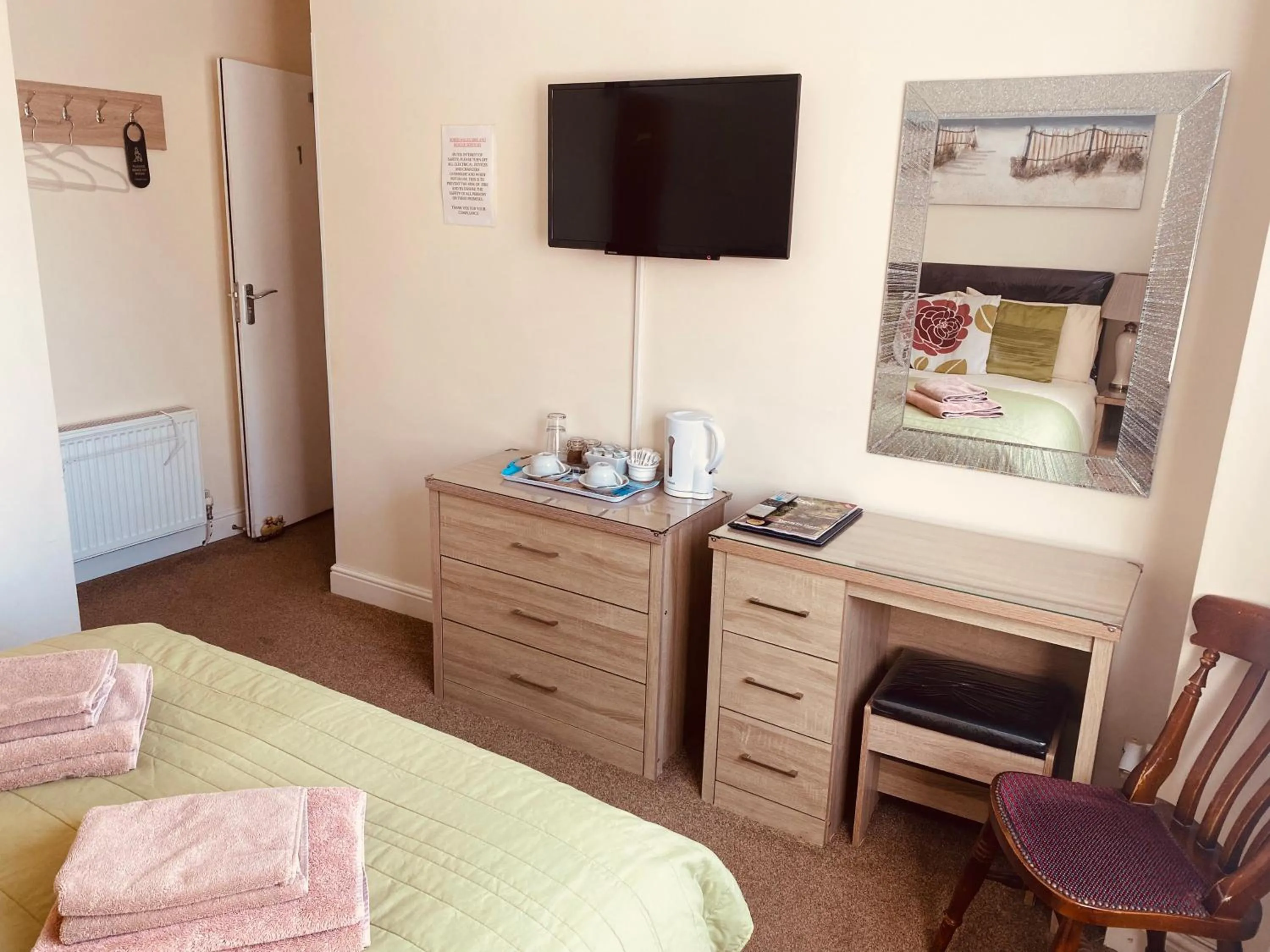 Bedroom, Bed in The Haven