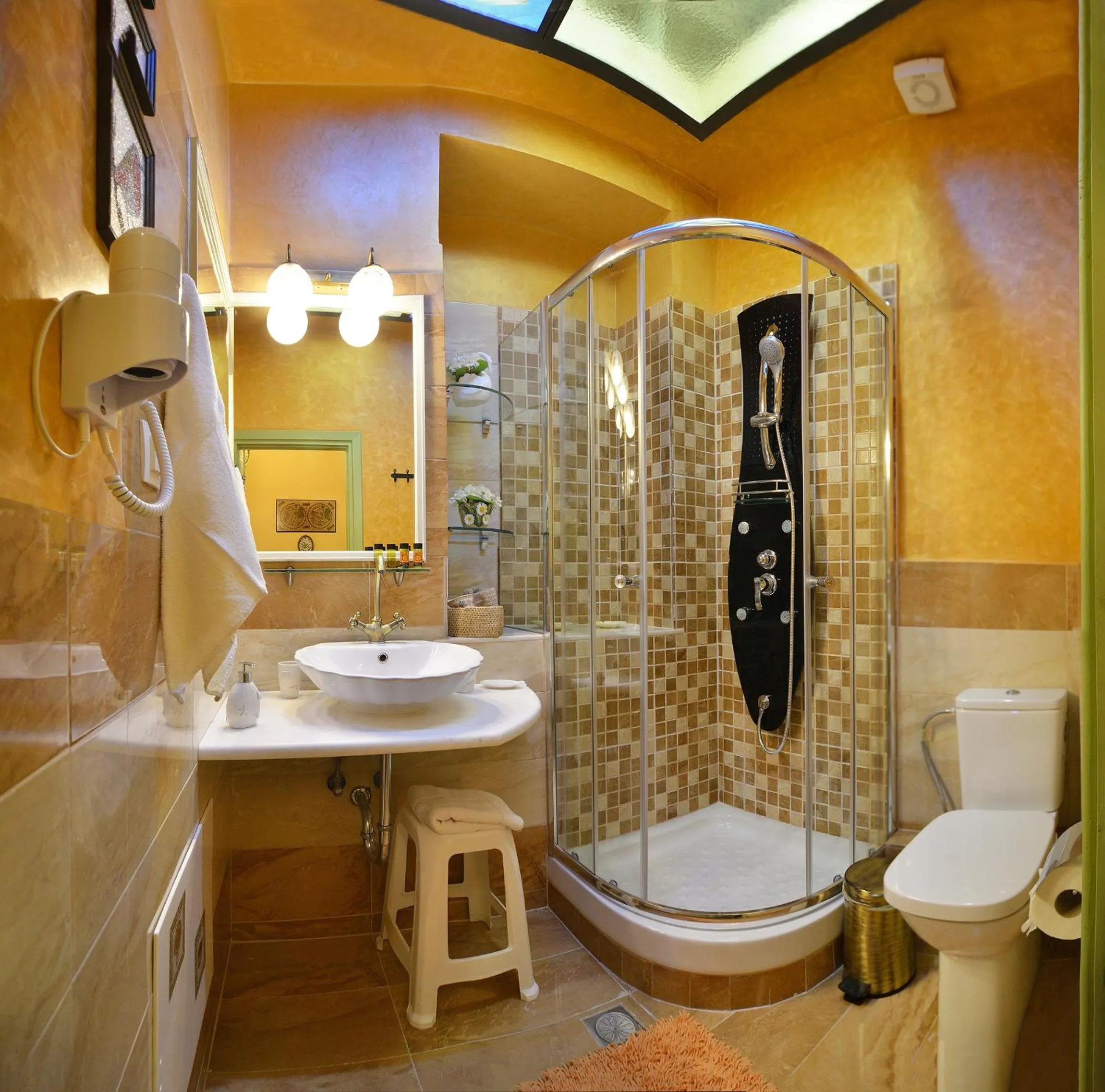Shower in Casa della Favola Boutique Hotel
