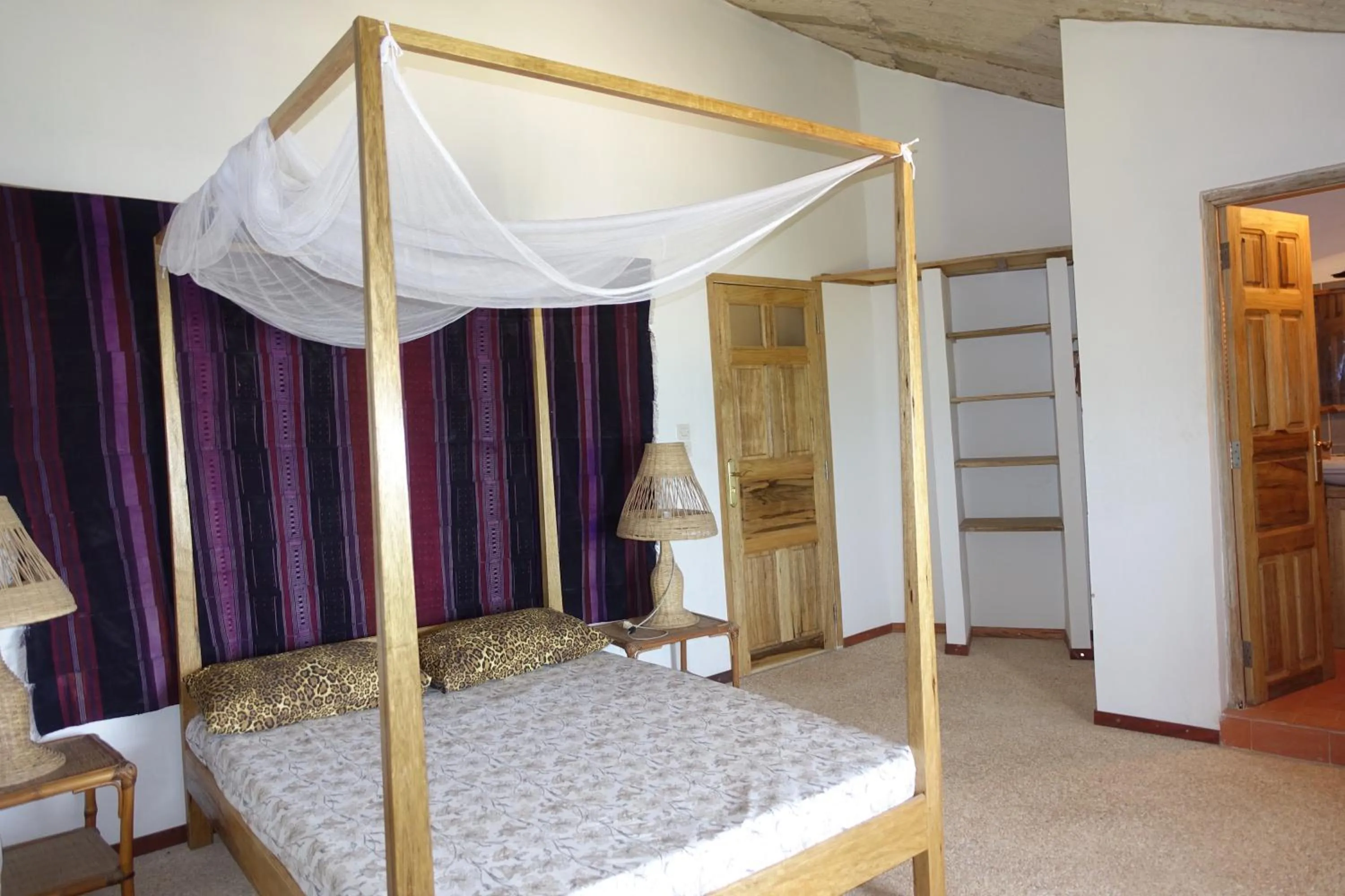 Photo of the whole room, Bed in Keur Marrakis