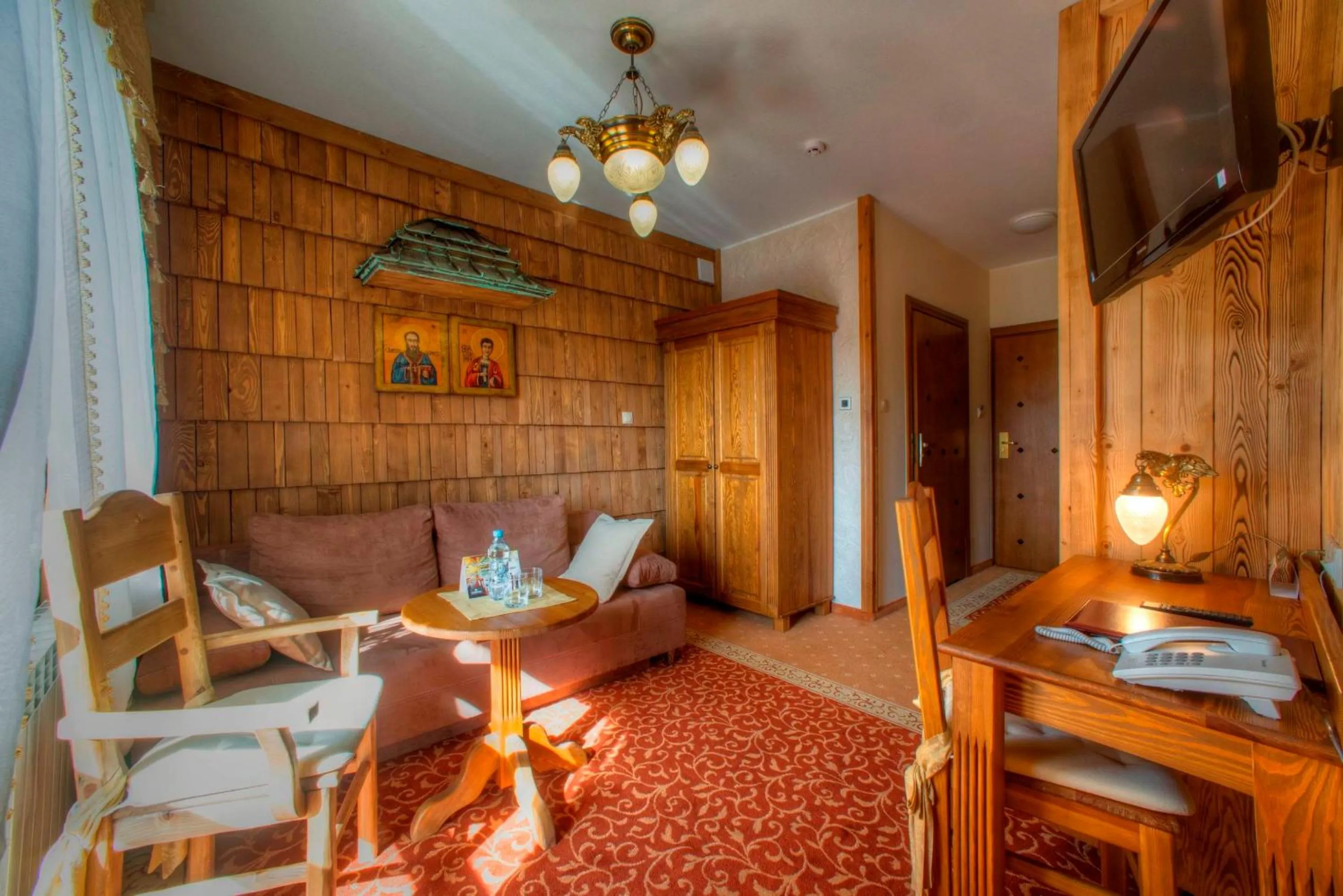 Patio in Hotel Carpatia Bieszczadzki Gościniec