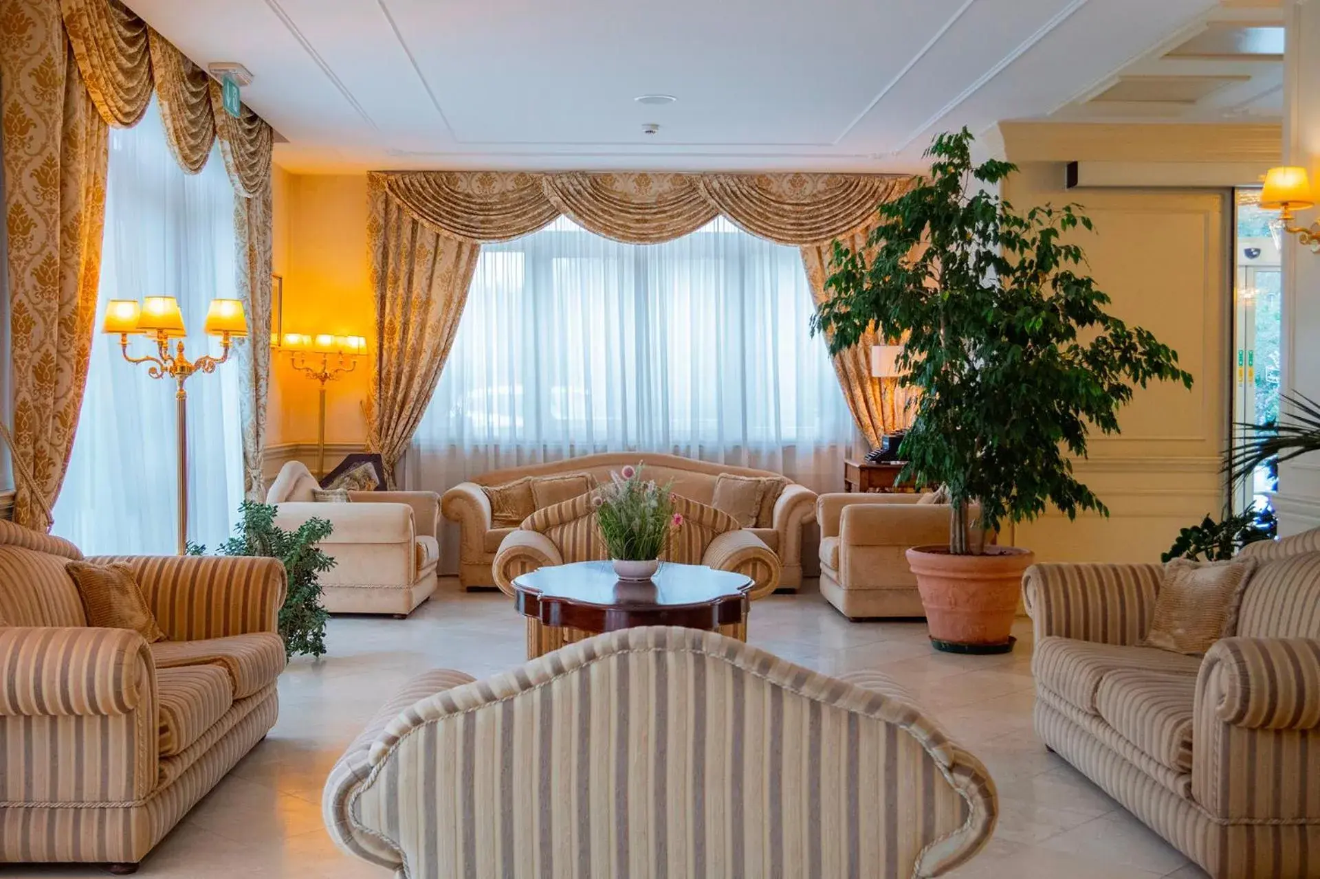 Lobby or reception in Hotel Villa Michelangelo Lobby or reception in Hotel Villa Michelangelo