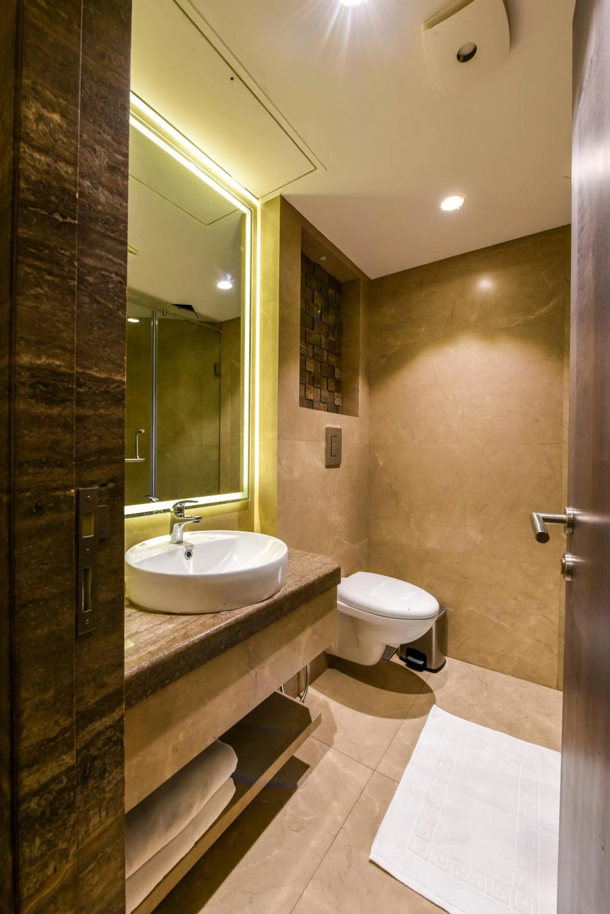 Bathroom in Hotel Orient Regency